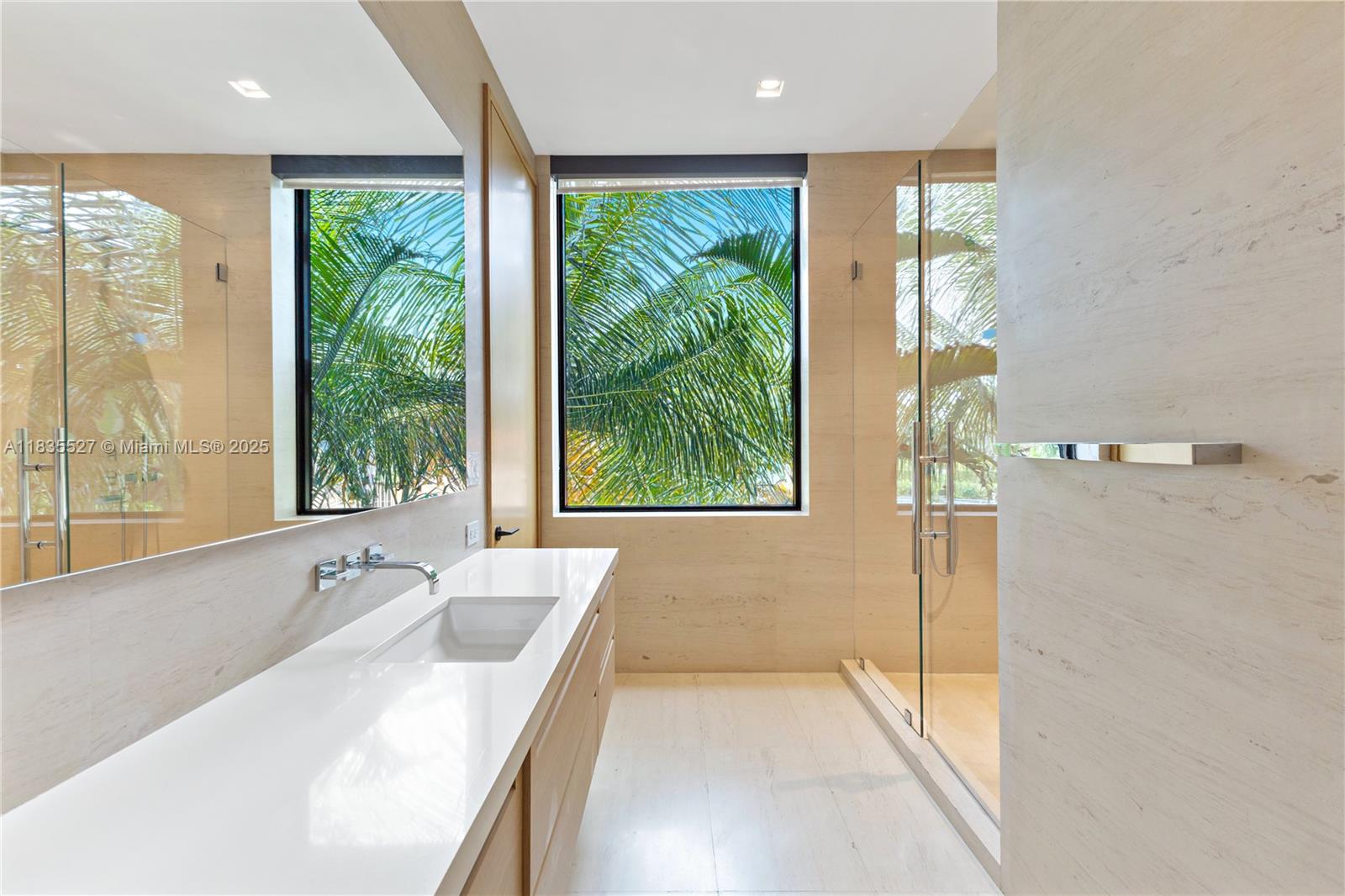 126 W San Marino Dr Miami Beach, FL 33139 126 W San Marino Dr Miami Beach, FL 33139
