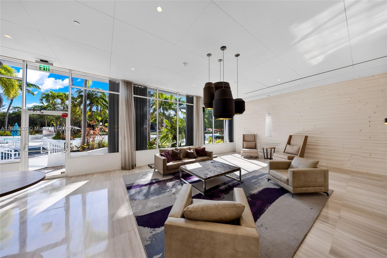 image Arlen House East Condo28