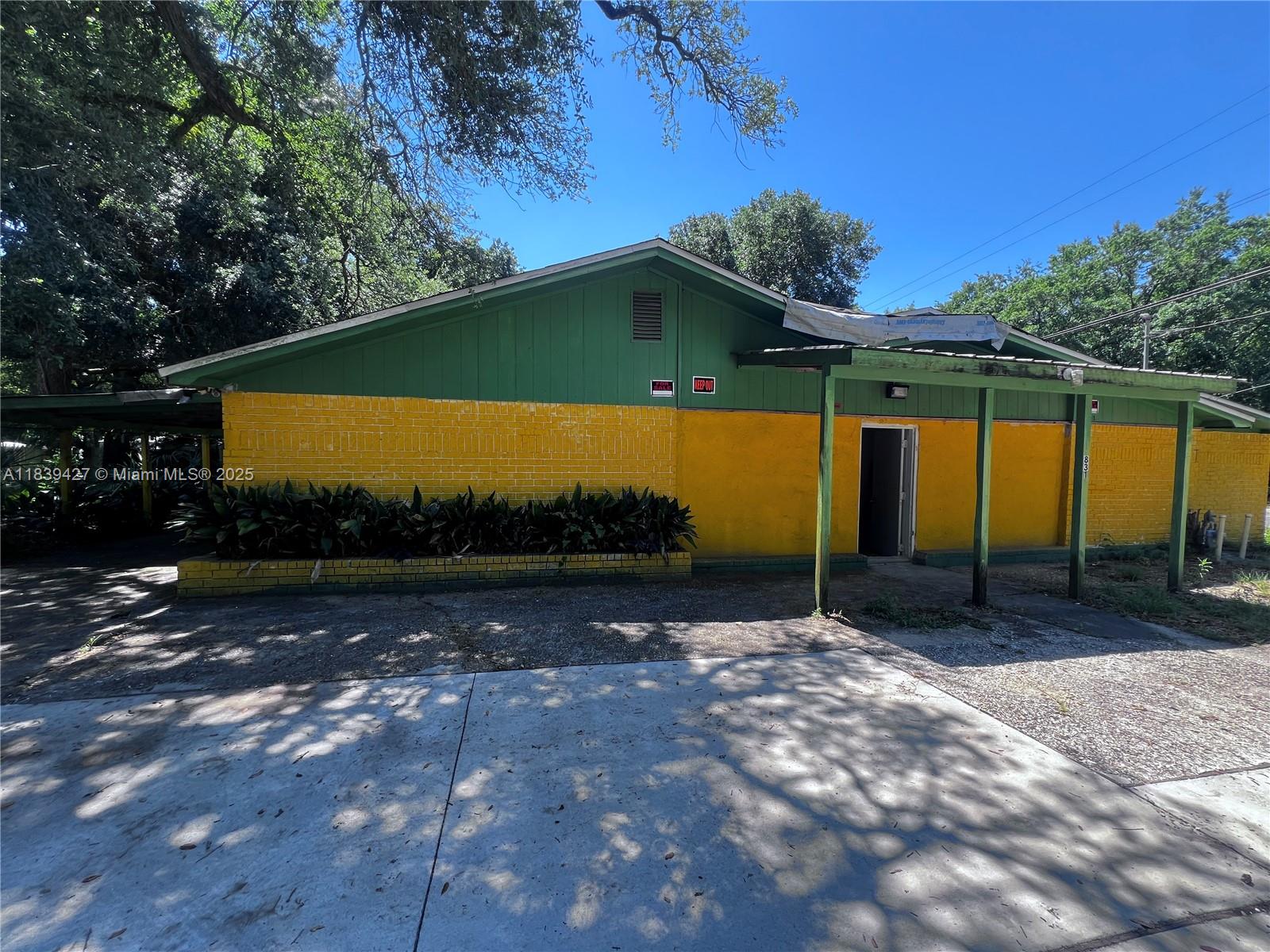 831 Trammel Blvd