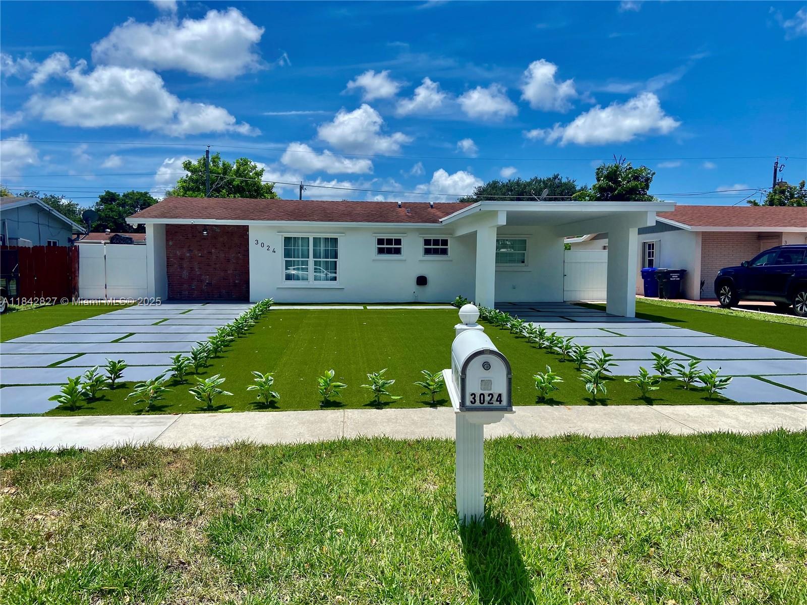 3024 N 73rd Ter