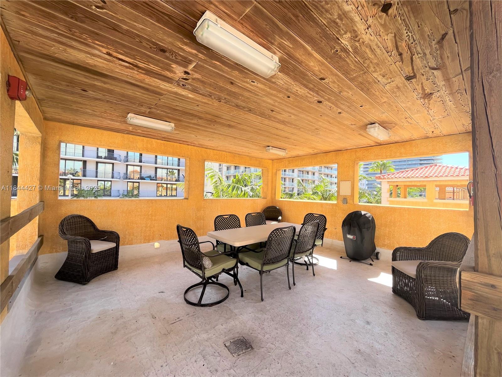 image Surfside Palms Condo12