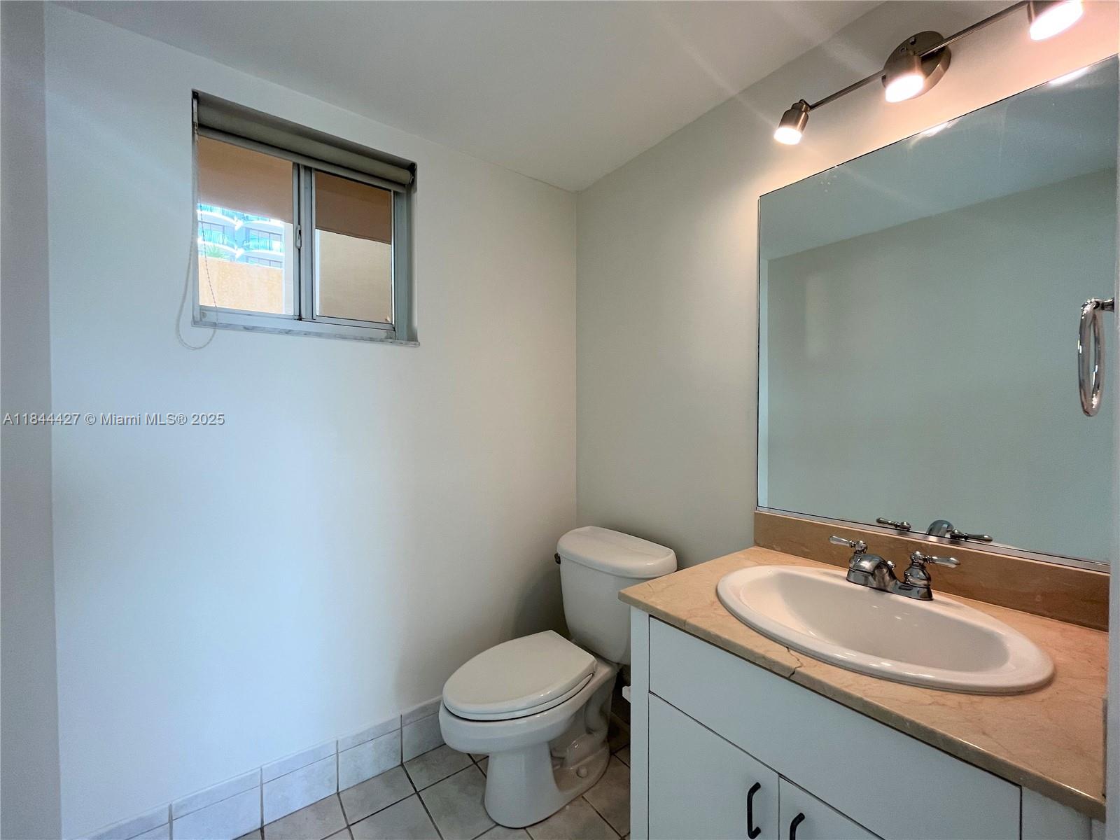 image Surfside Palms Condo7