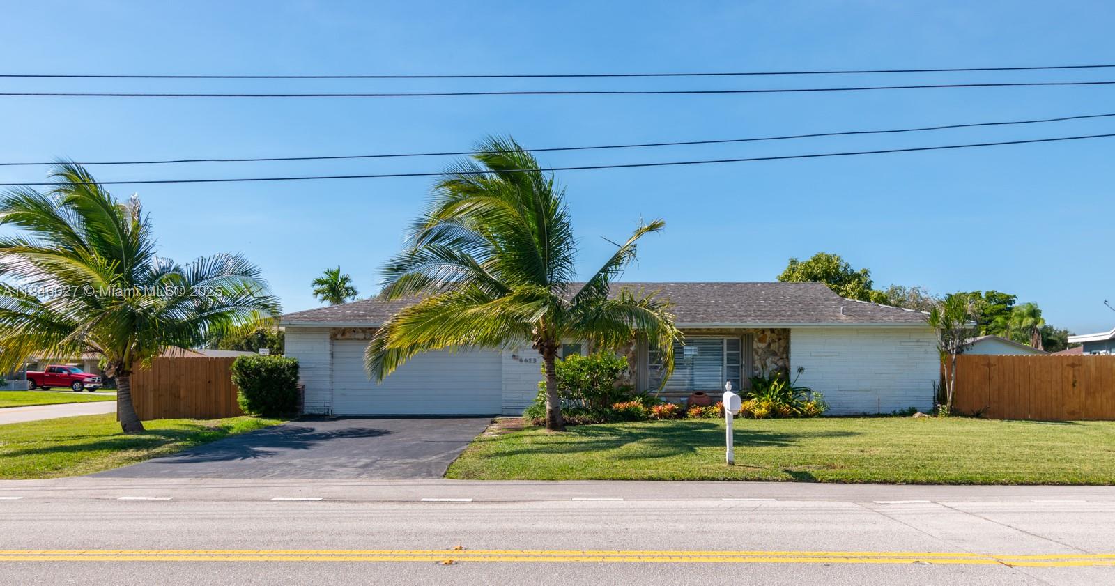 6613 W Westwood Blvd W