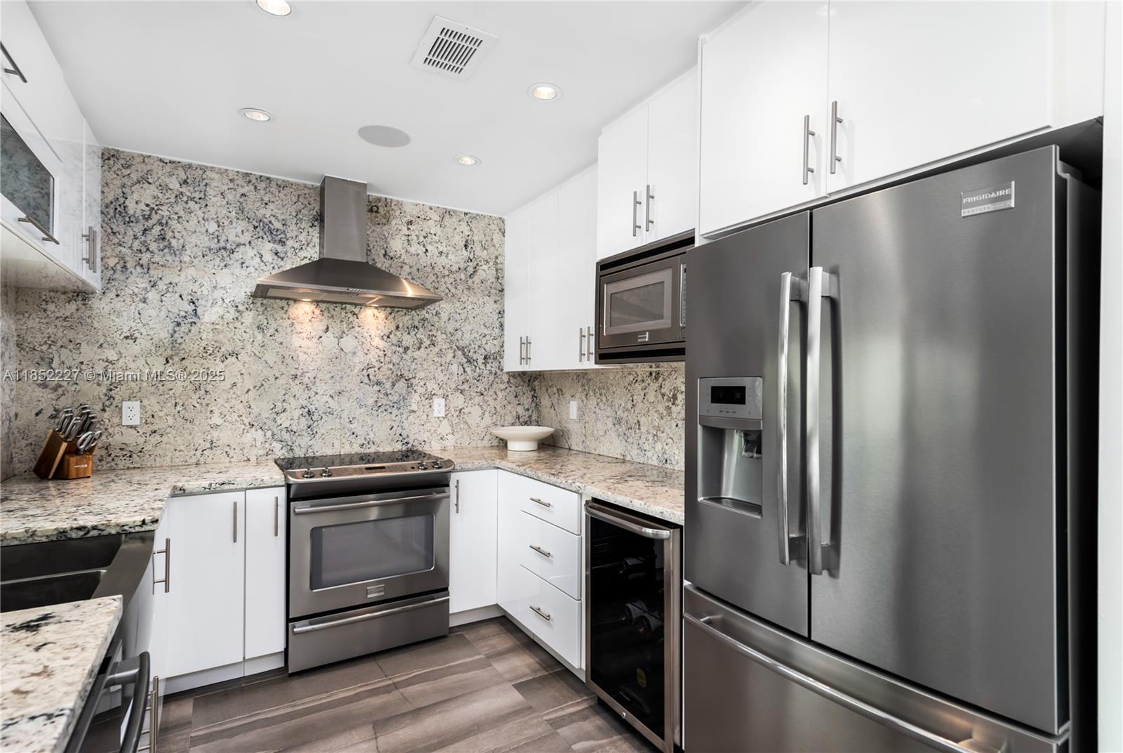 8834 Abbott Ave Surfside, FL 33154