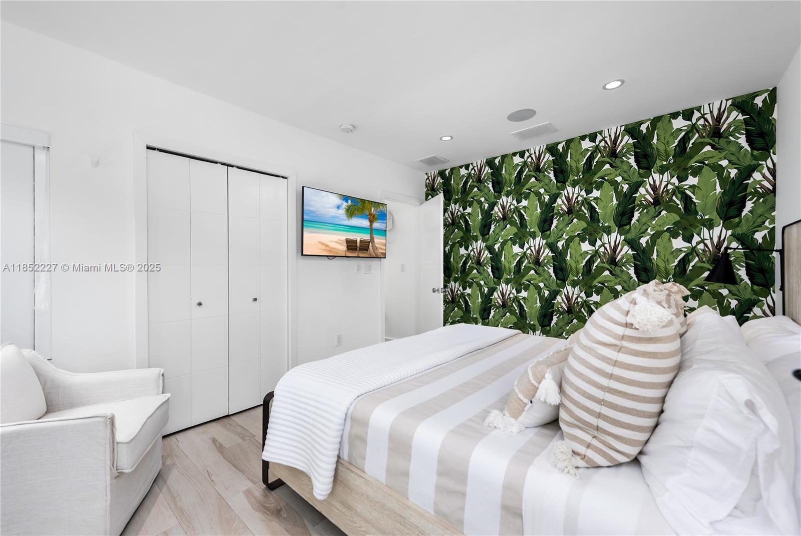 8834 Abbott Ave Surfside, FL 33154