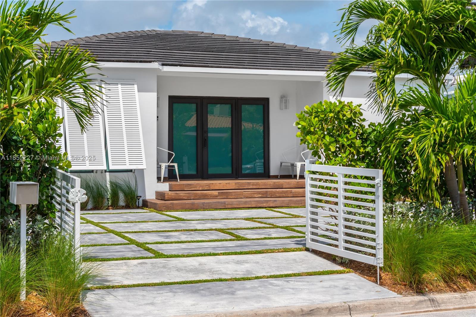 8834 Abbott Ave Surfside, FL 33154