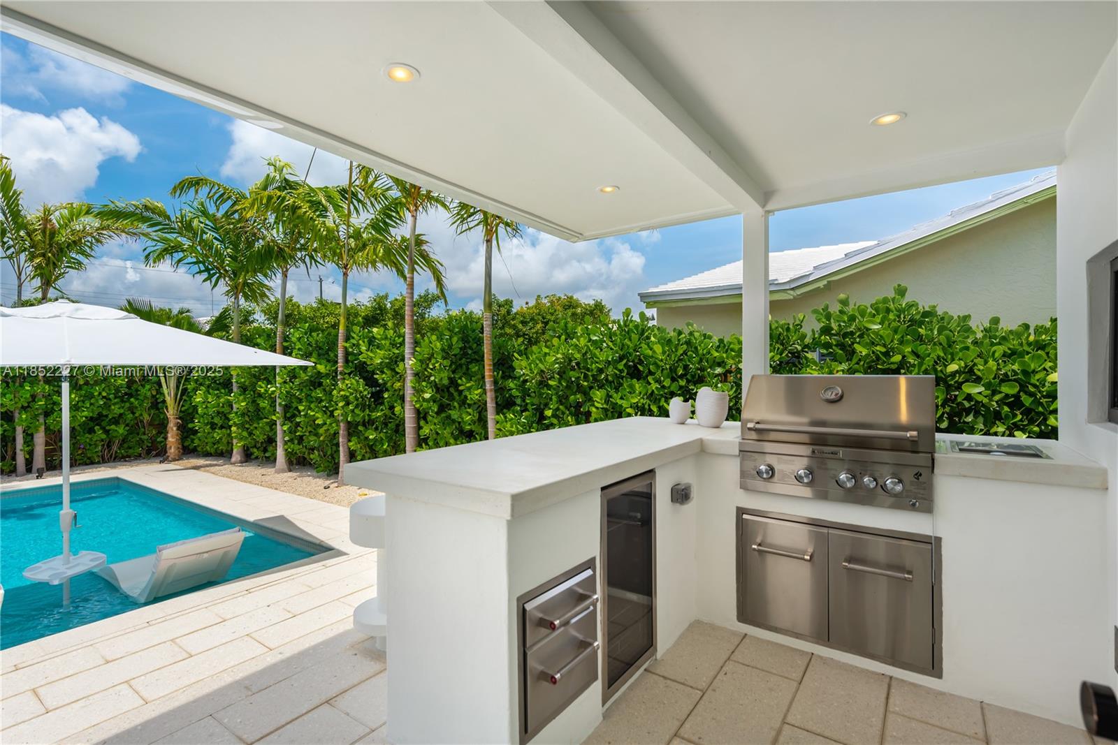 8834 Abbott Ave Surfside, FL 33154