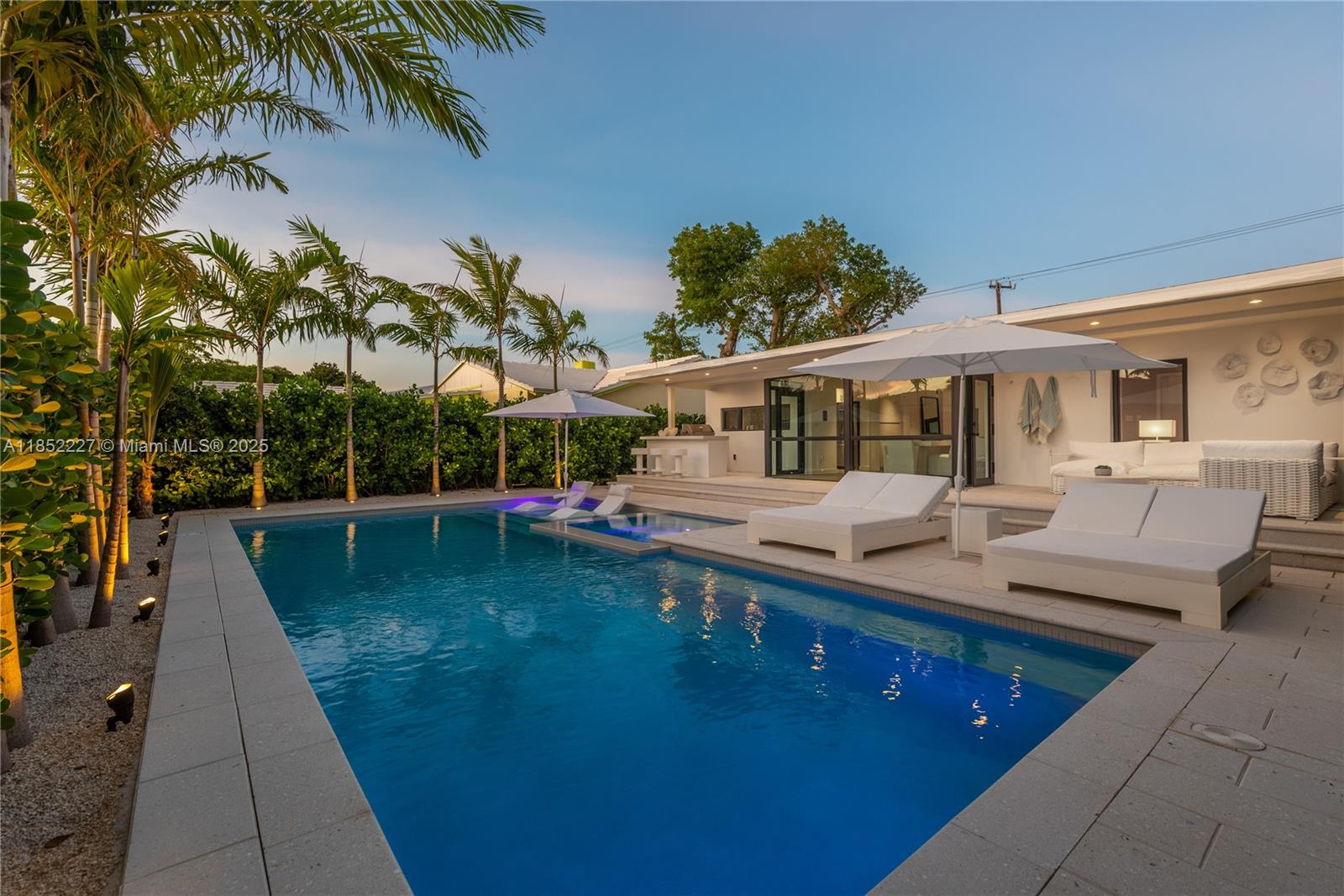 8834 Abbott Ave Surfside, FL 33154