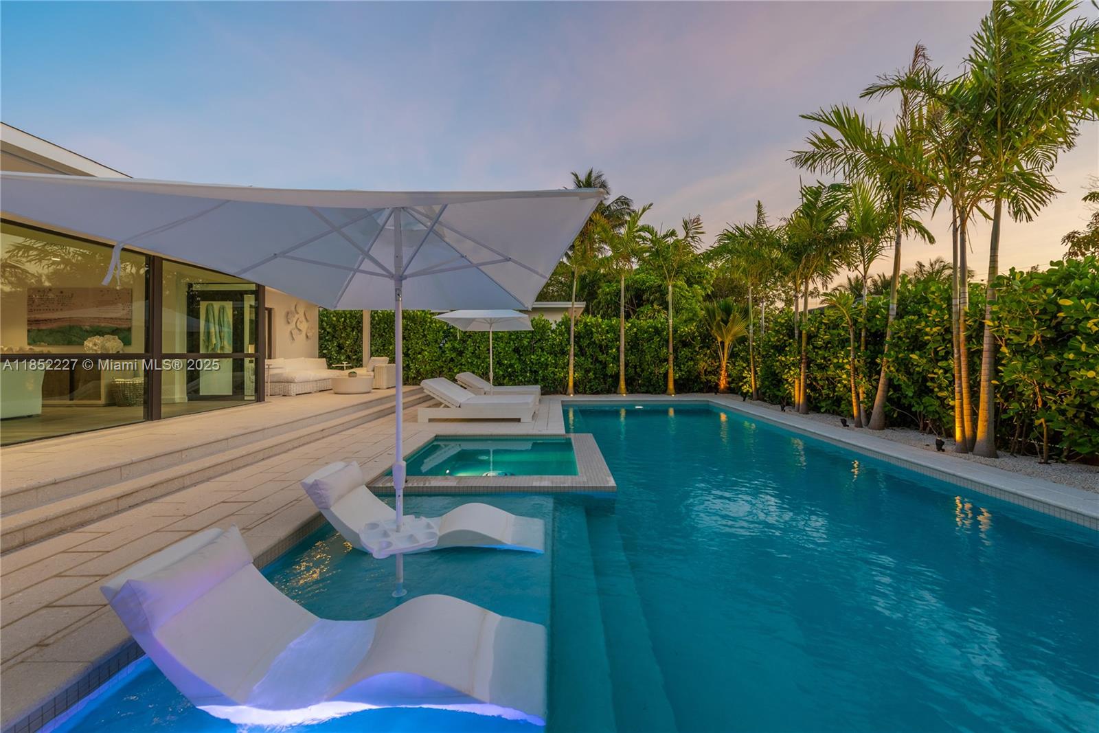 8834 Abbott Ave Surfside, FL 33154