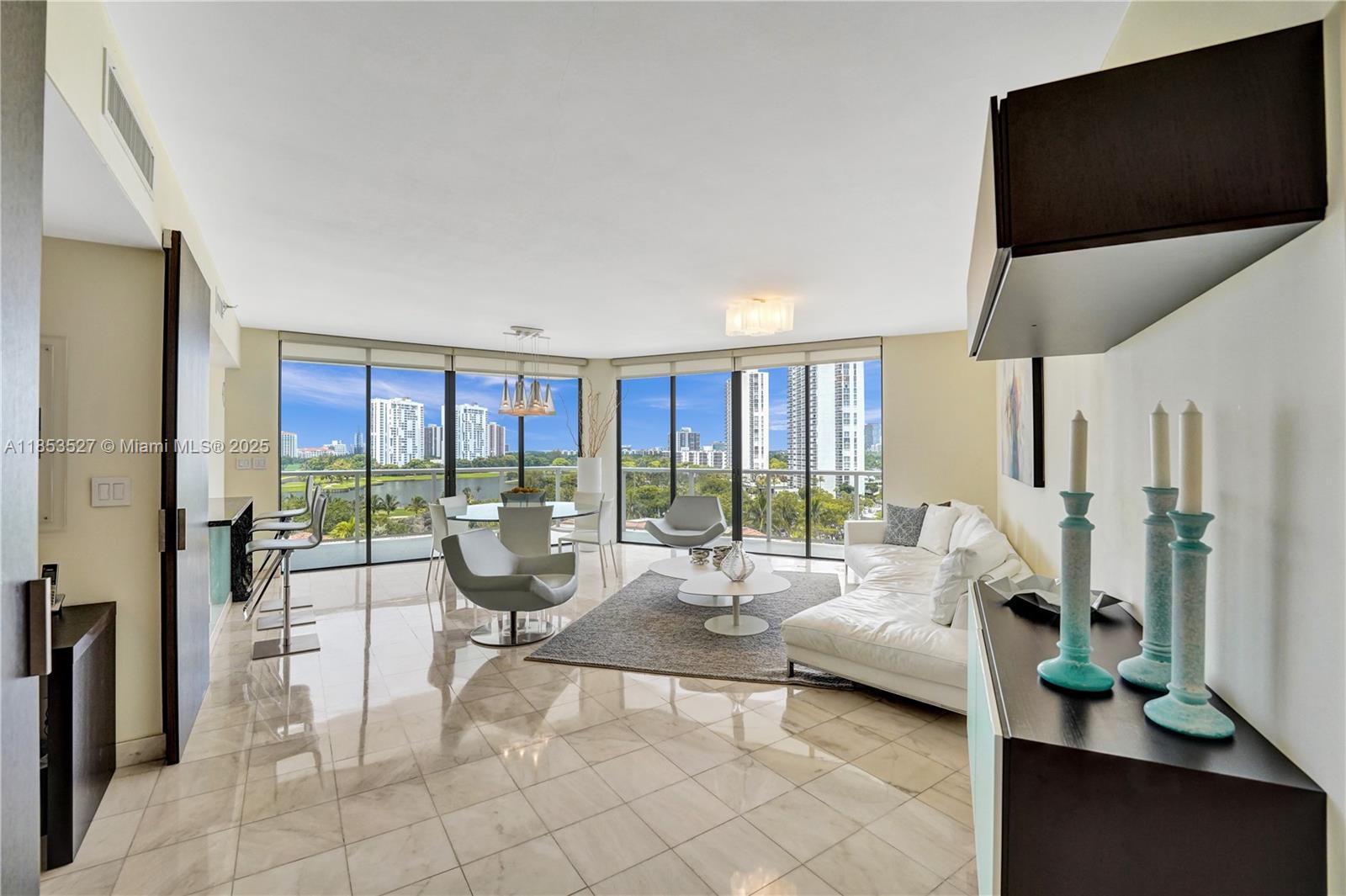 20281 E Country Clb Dr #607