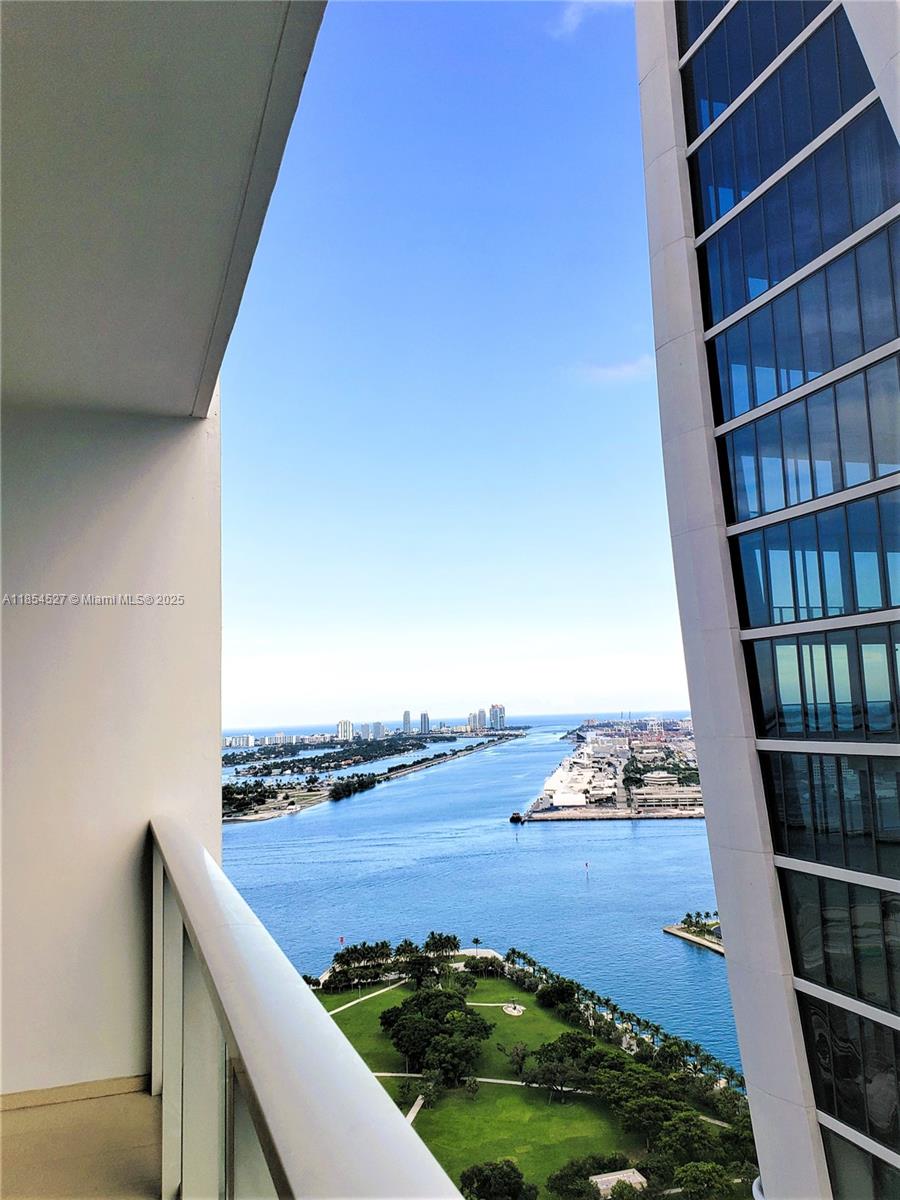 1040 Biscayne Blvd #3508