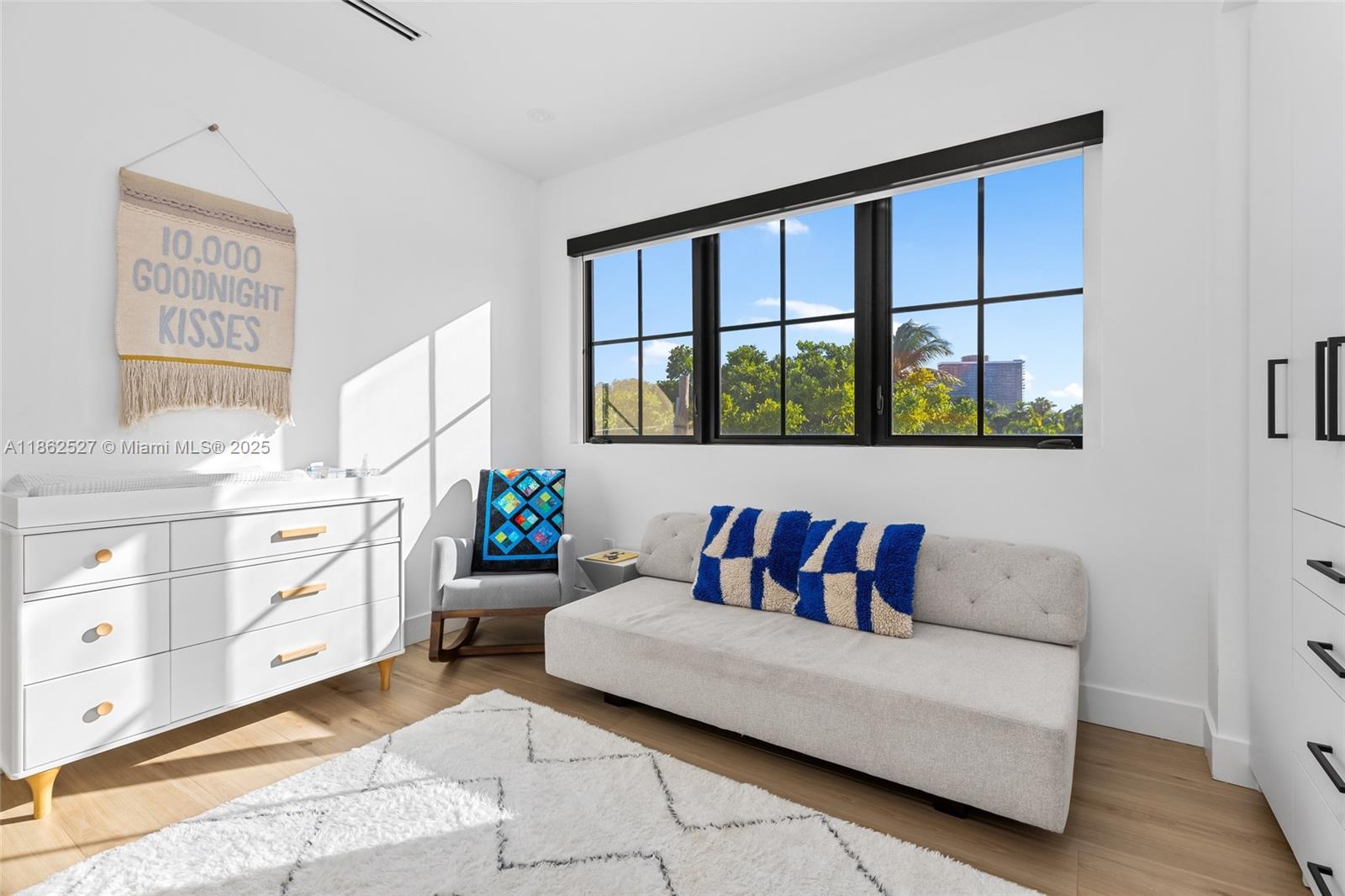 895 NE 76th St #895 Miami, FL 33138