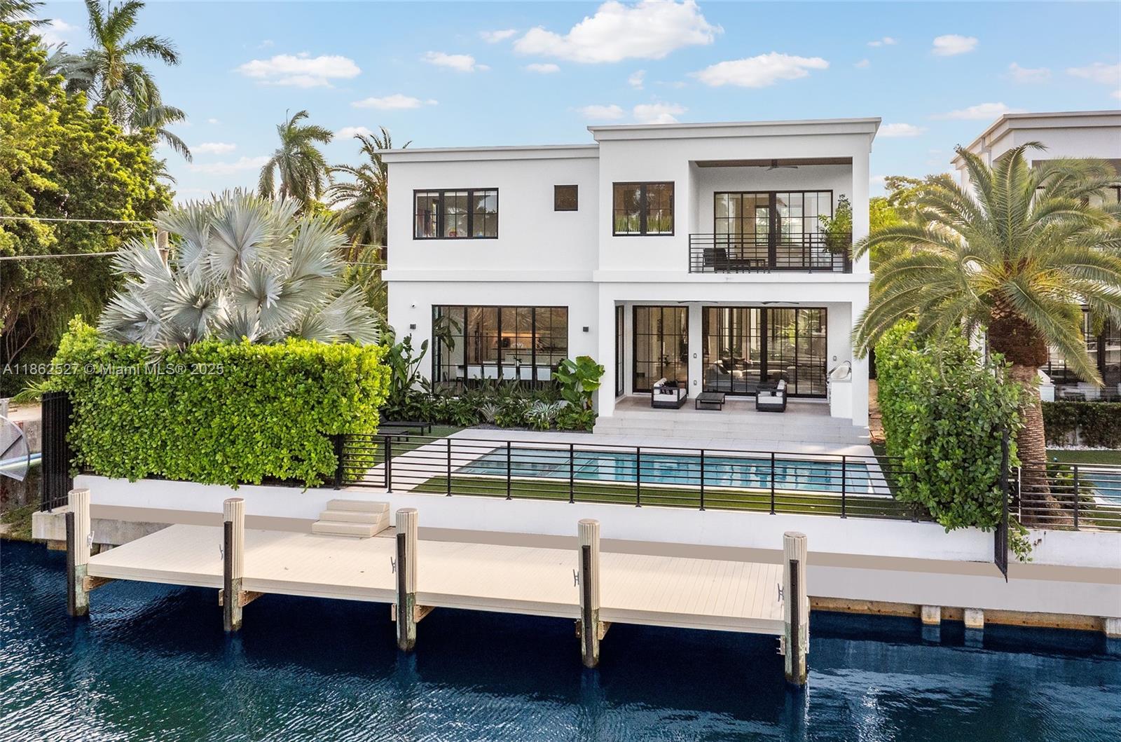 895 NE 76th St #895 Miami, FL 33138