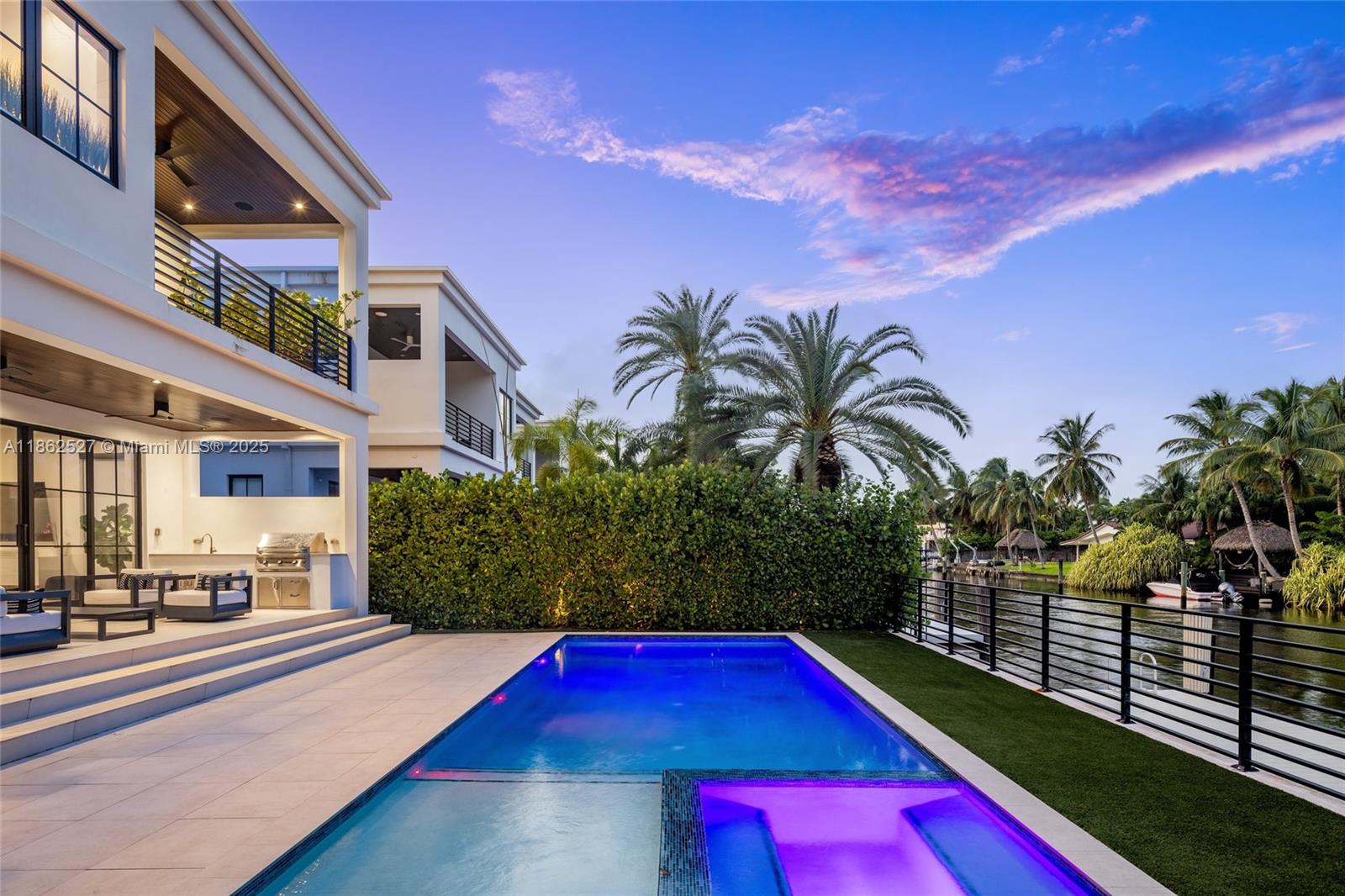 895 NE 76th St #895 Miami, FL 33138