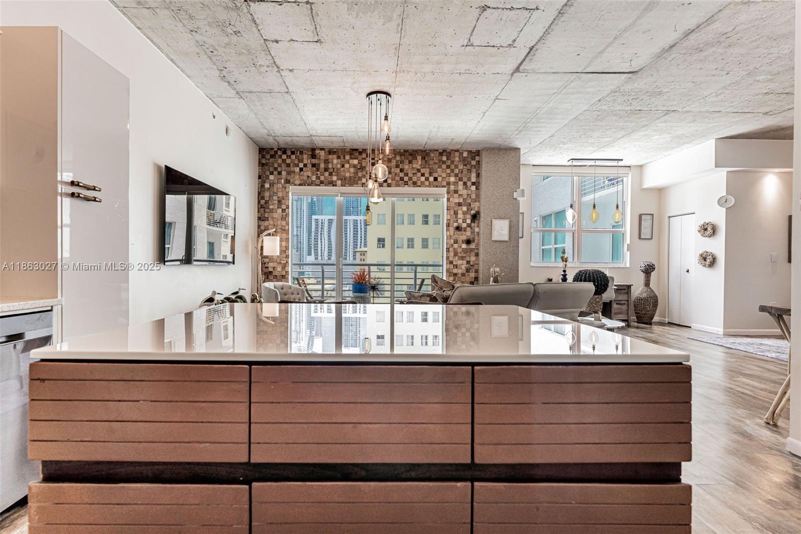 image The Loft Downtown Ii8