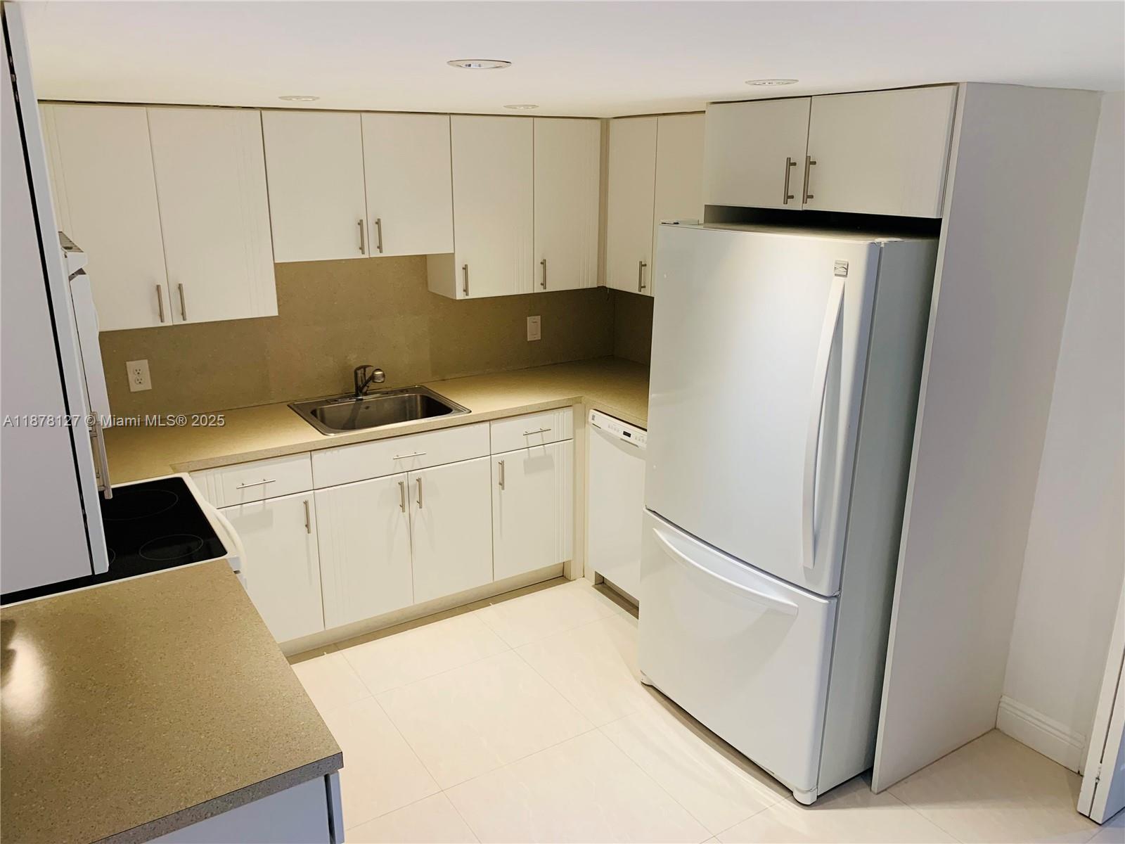 16500 Golf Clb Rd #101