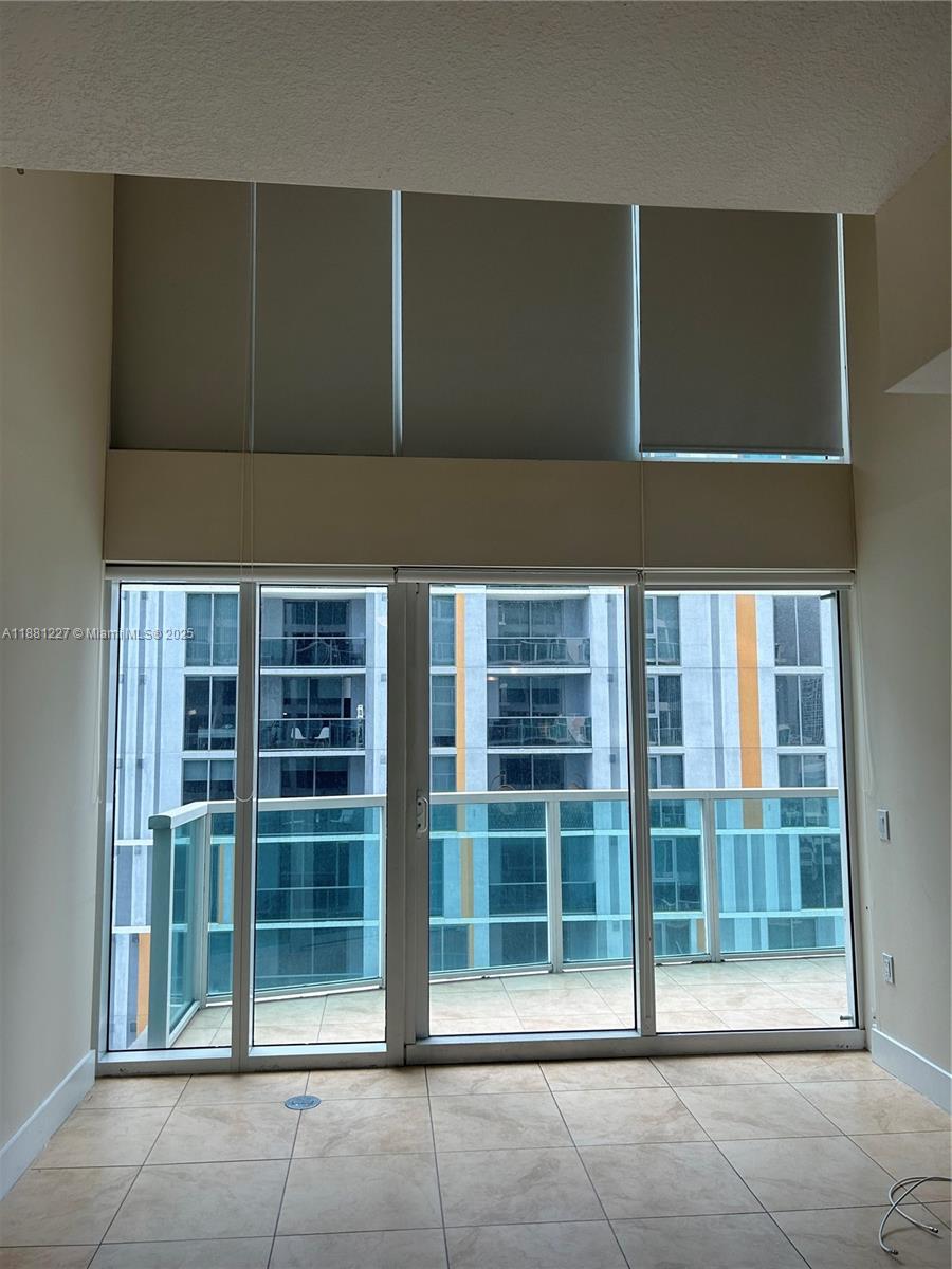 image Brickell On The River3