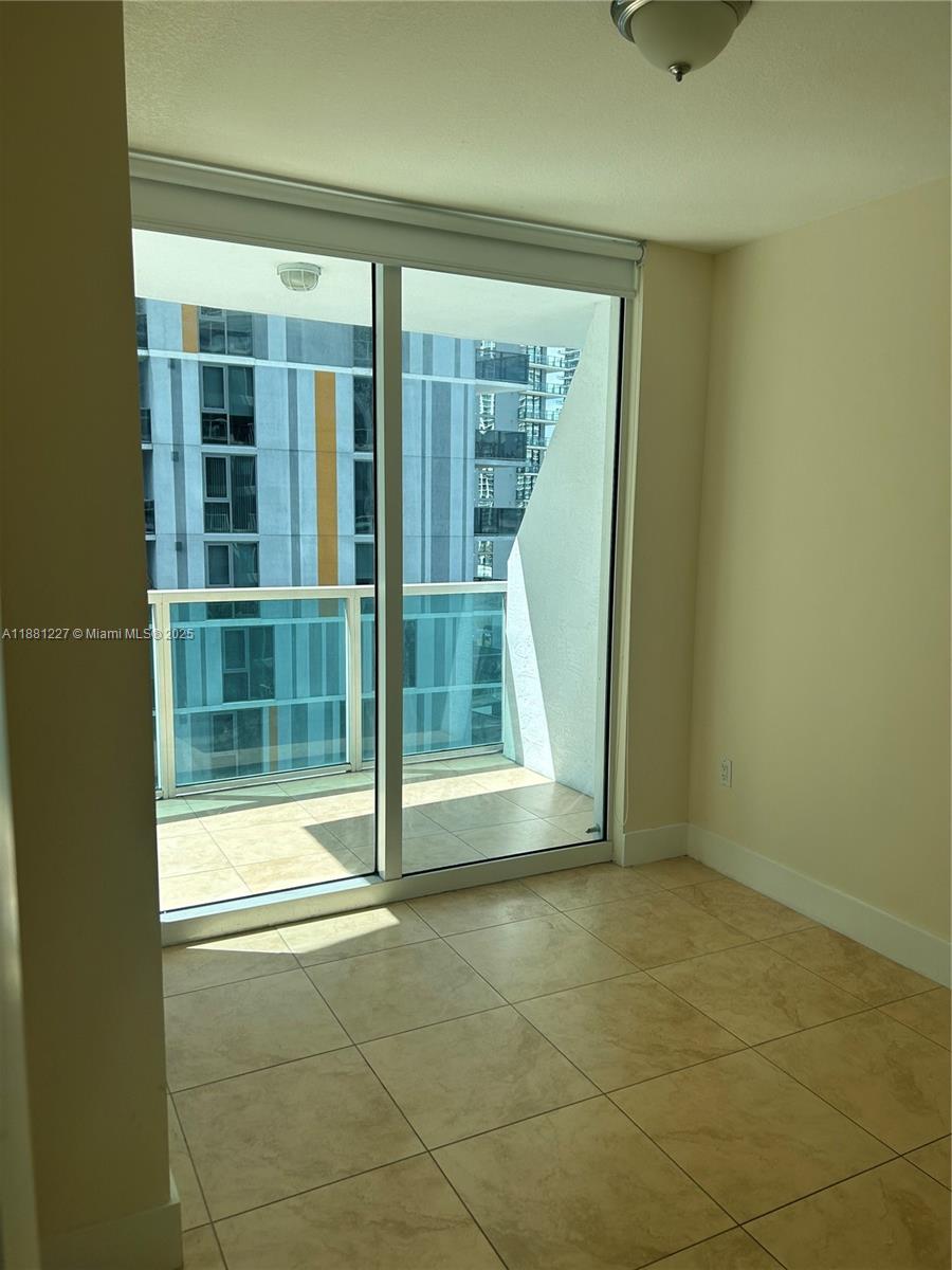 image Brickell On The River6