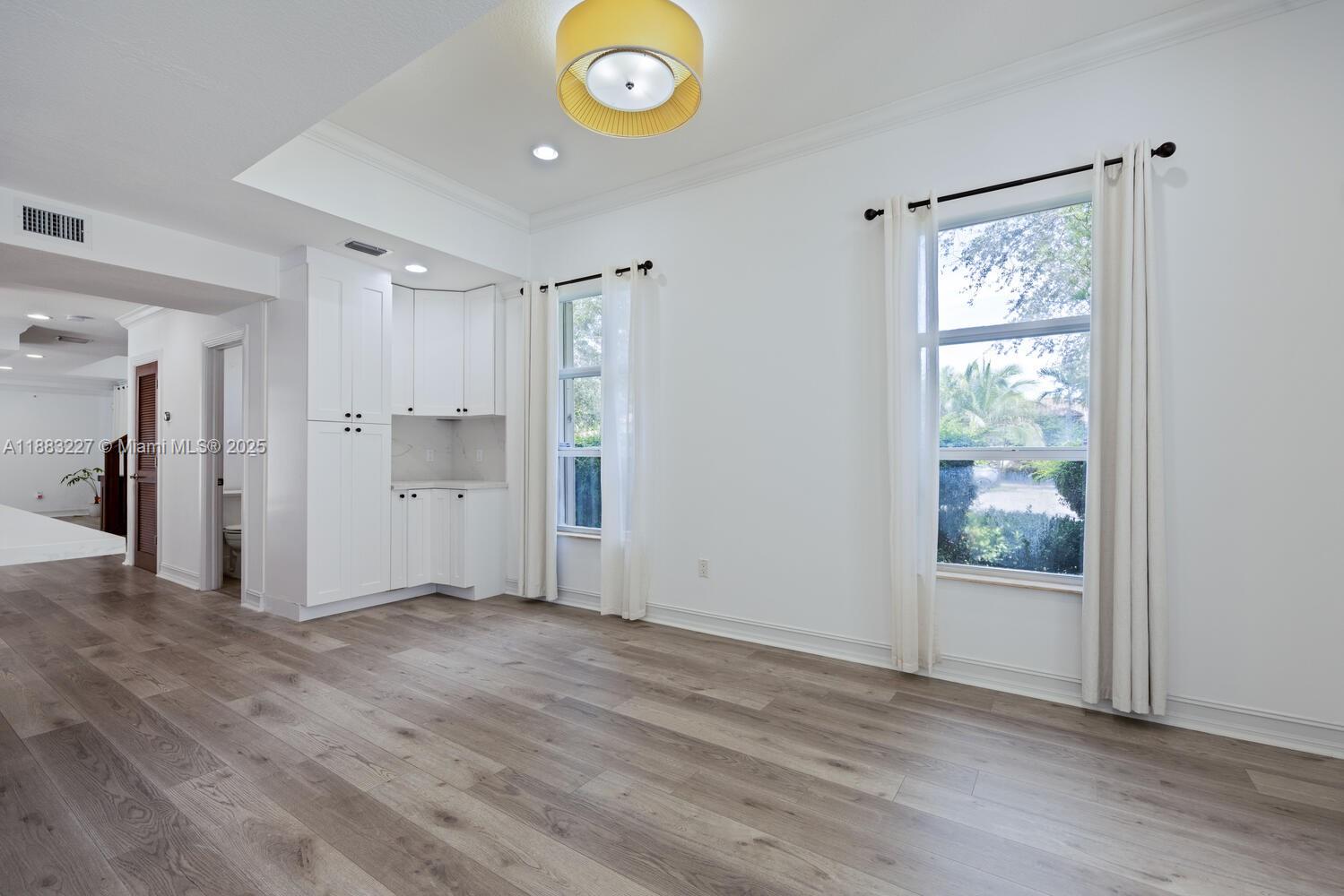 5740 SW 59th Pl South Miami, FL 33143