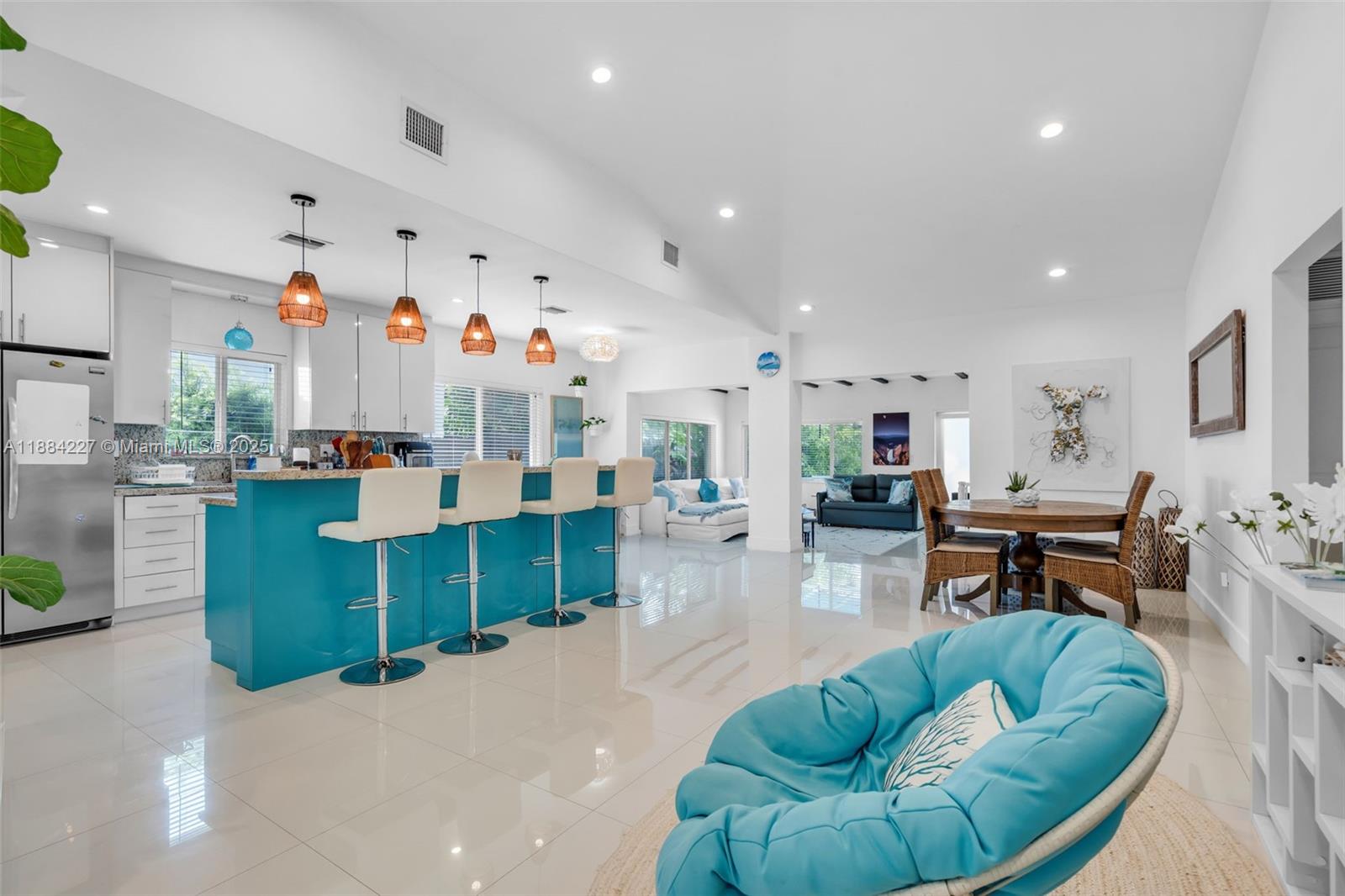 1571 Normandy Dr