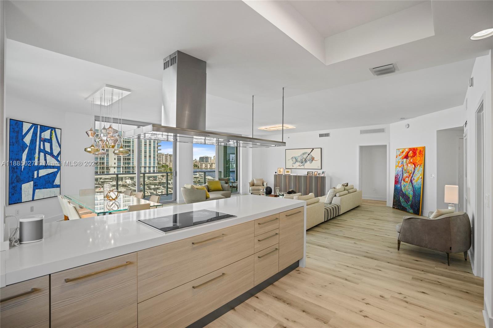 17111 Biscayne Blvd #401 North Miami Beach, FL 33160