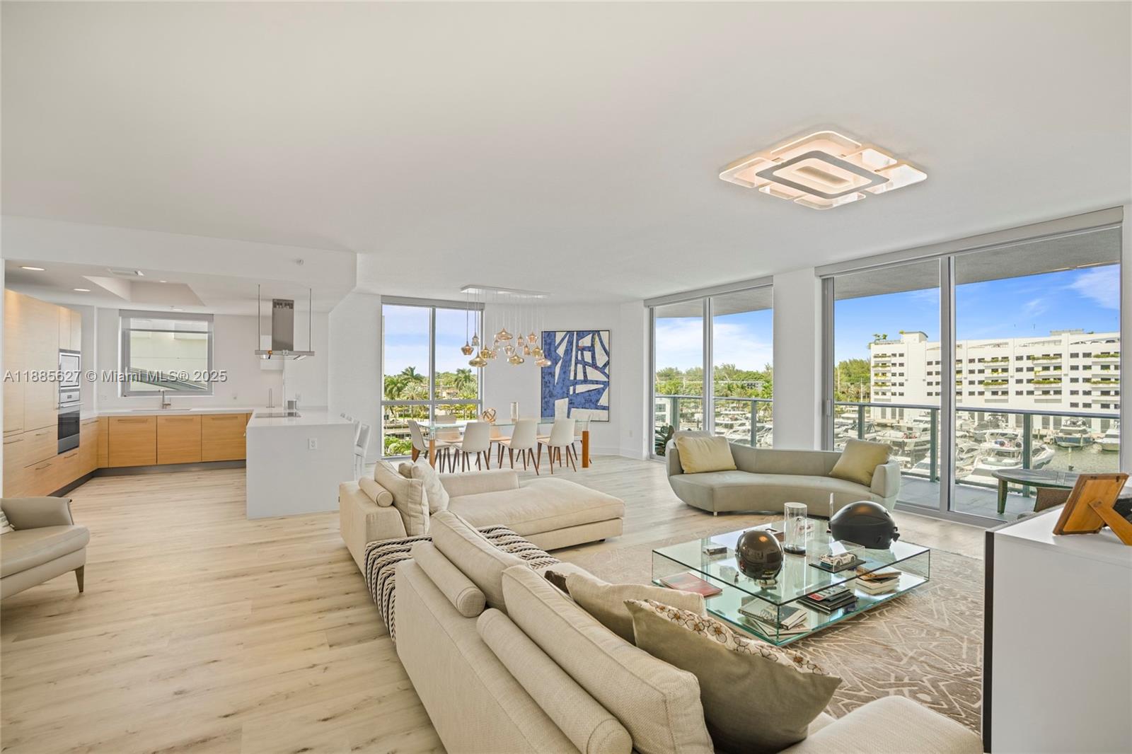 17111 Biscayne Blvd #401 North Miami Beach, FL 33160