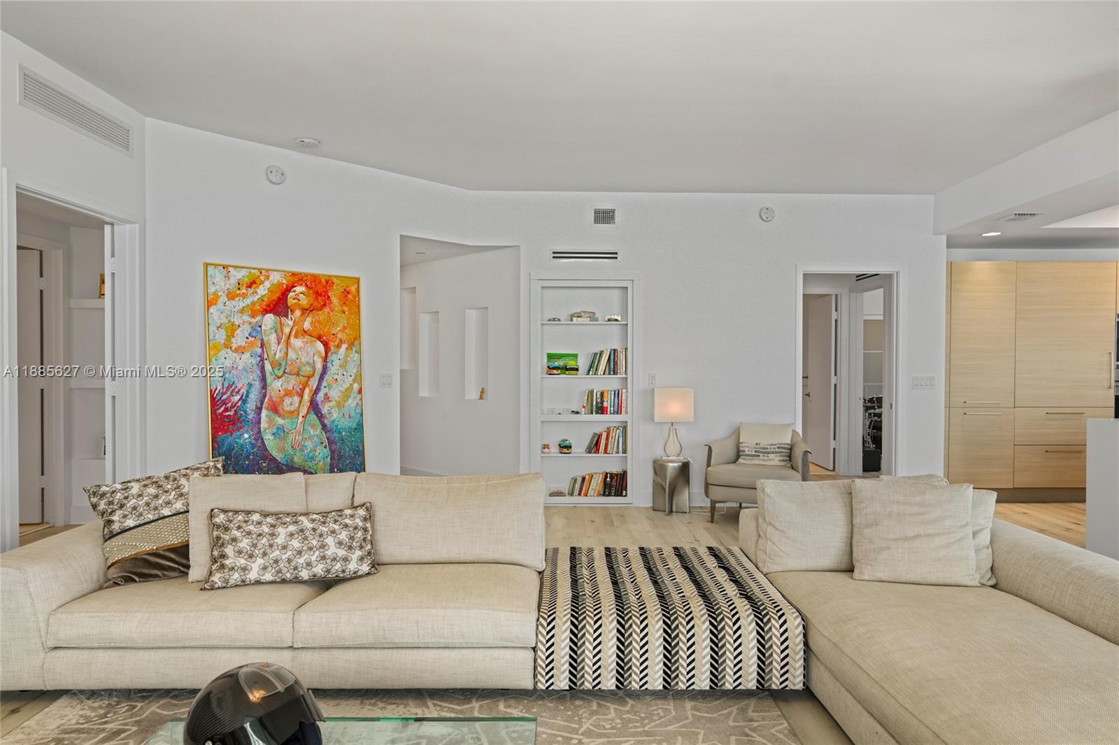 17111 Biscayne Blvd #401 North Miami Beach, FL 33160