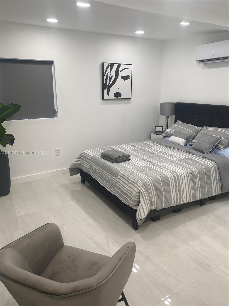 1710 Michigan Ave #guest house