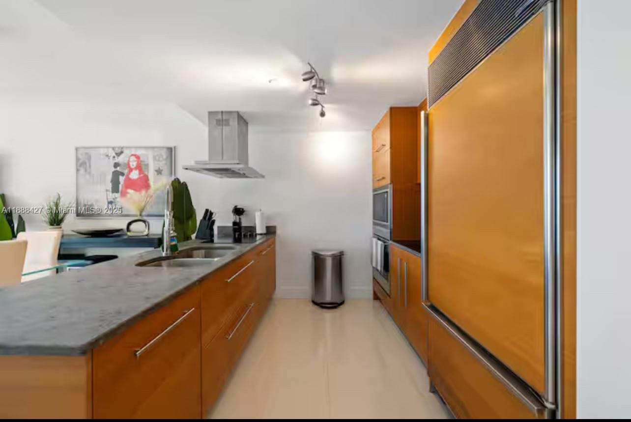 image Icon Brickell19