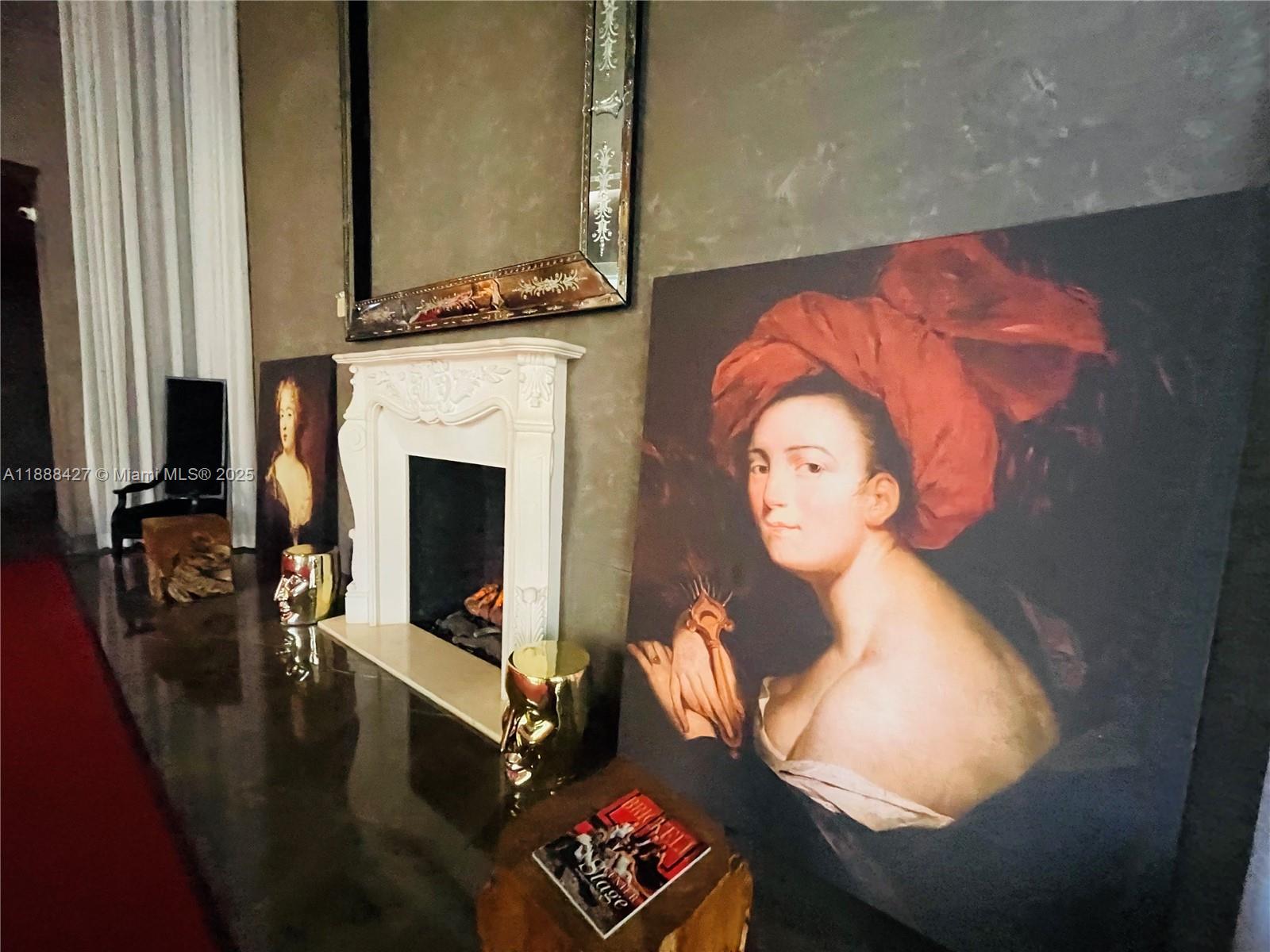 image Icon Brickell28