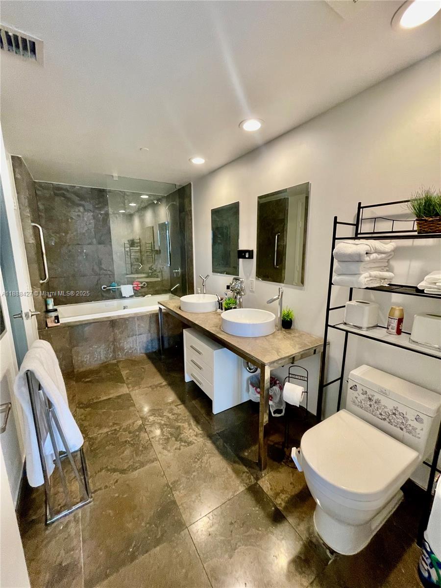 image Icon Brickell34