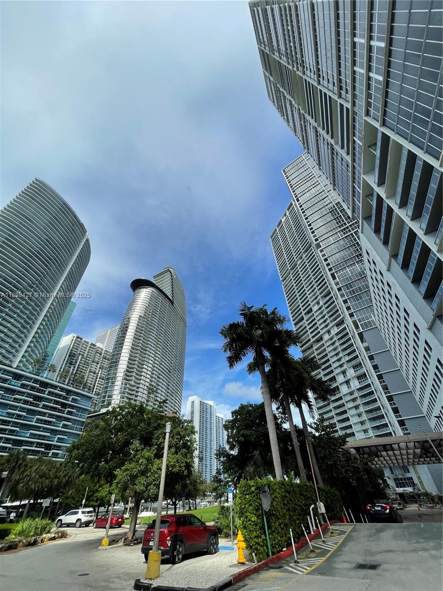 image Icon Brickell36