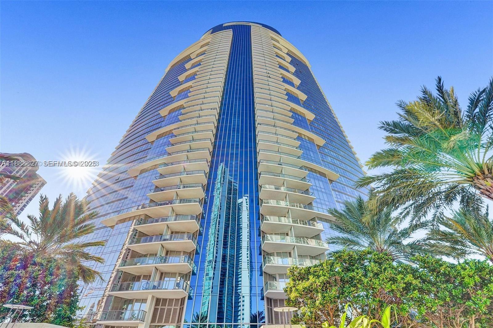 851 NE 1st Ave #3601 Miami, FL 33132