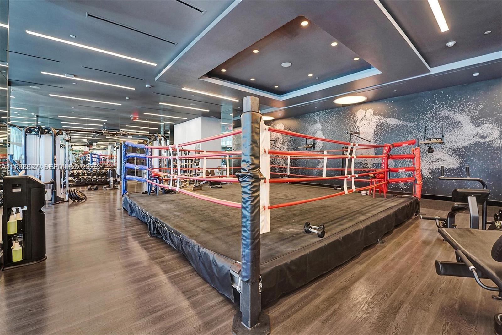 851 NE 1st Ave #3601 Miami, FL 33132