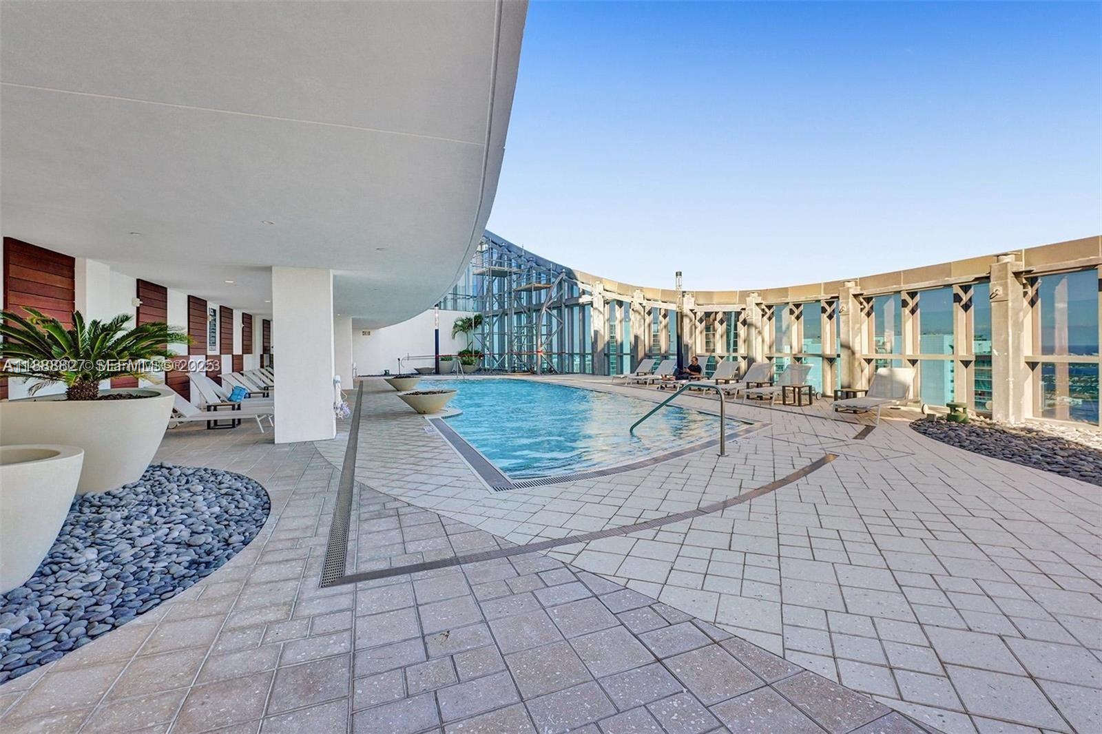 851 NE 1st Ave #3601 Miami, FL 33132