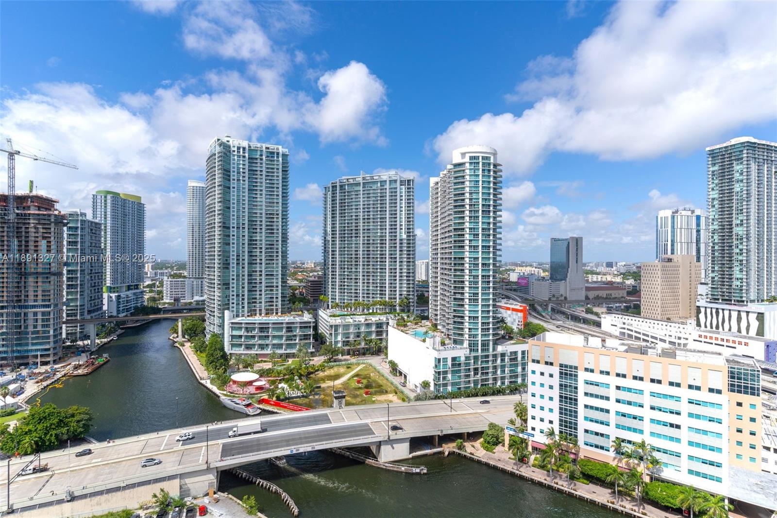 31 SE 5th St #2607 Miami, FL 33131