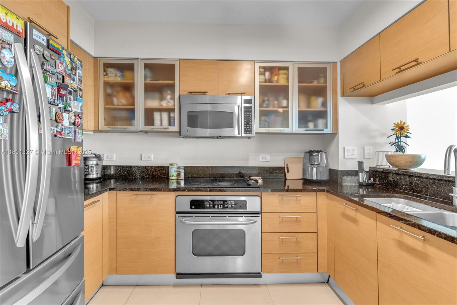 31 SE 5th St #2607 Miami, FL 33131