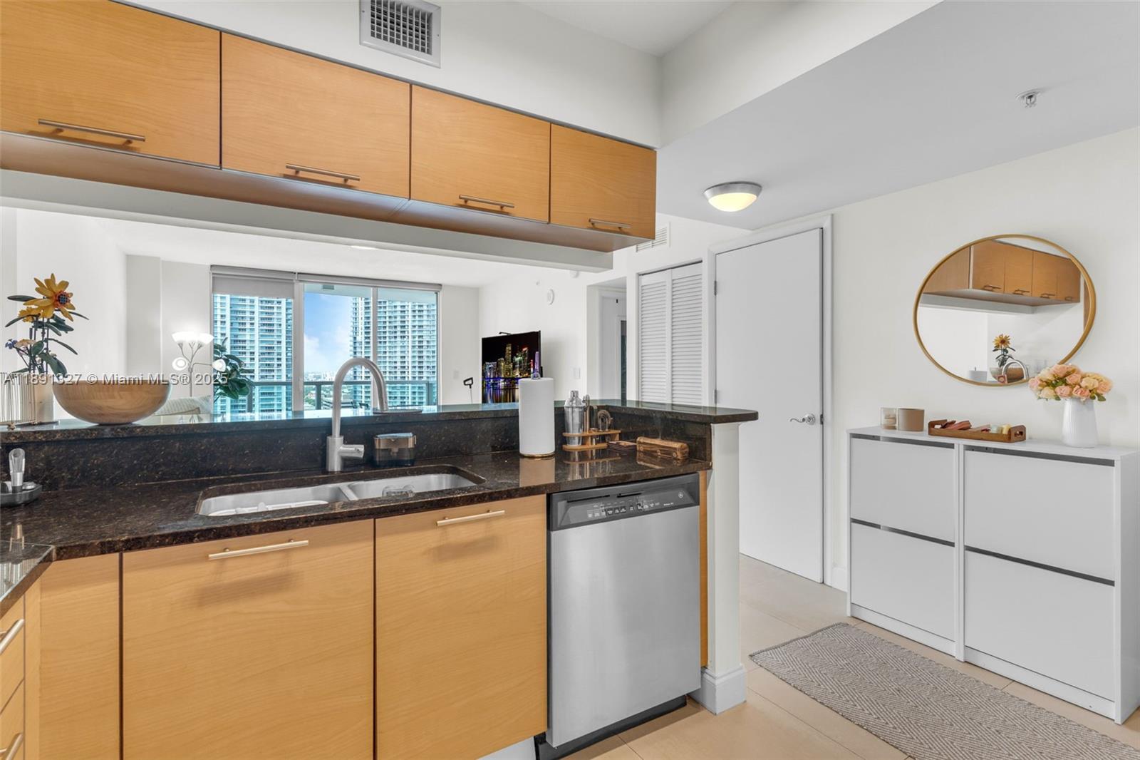 31 SE 5th St #2607 Miami, FL 33131