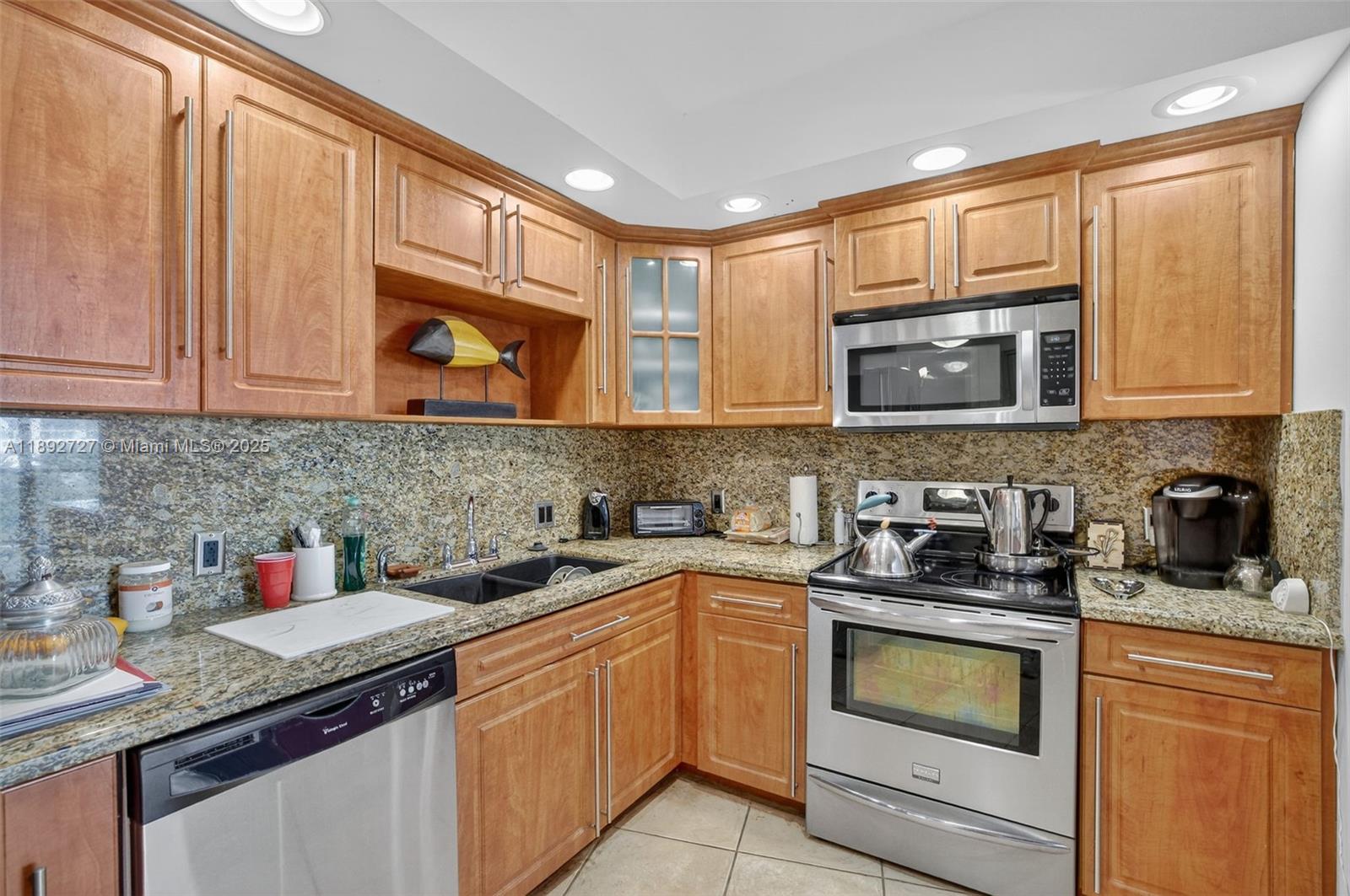 image Hamptons West22