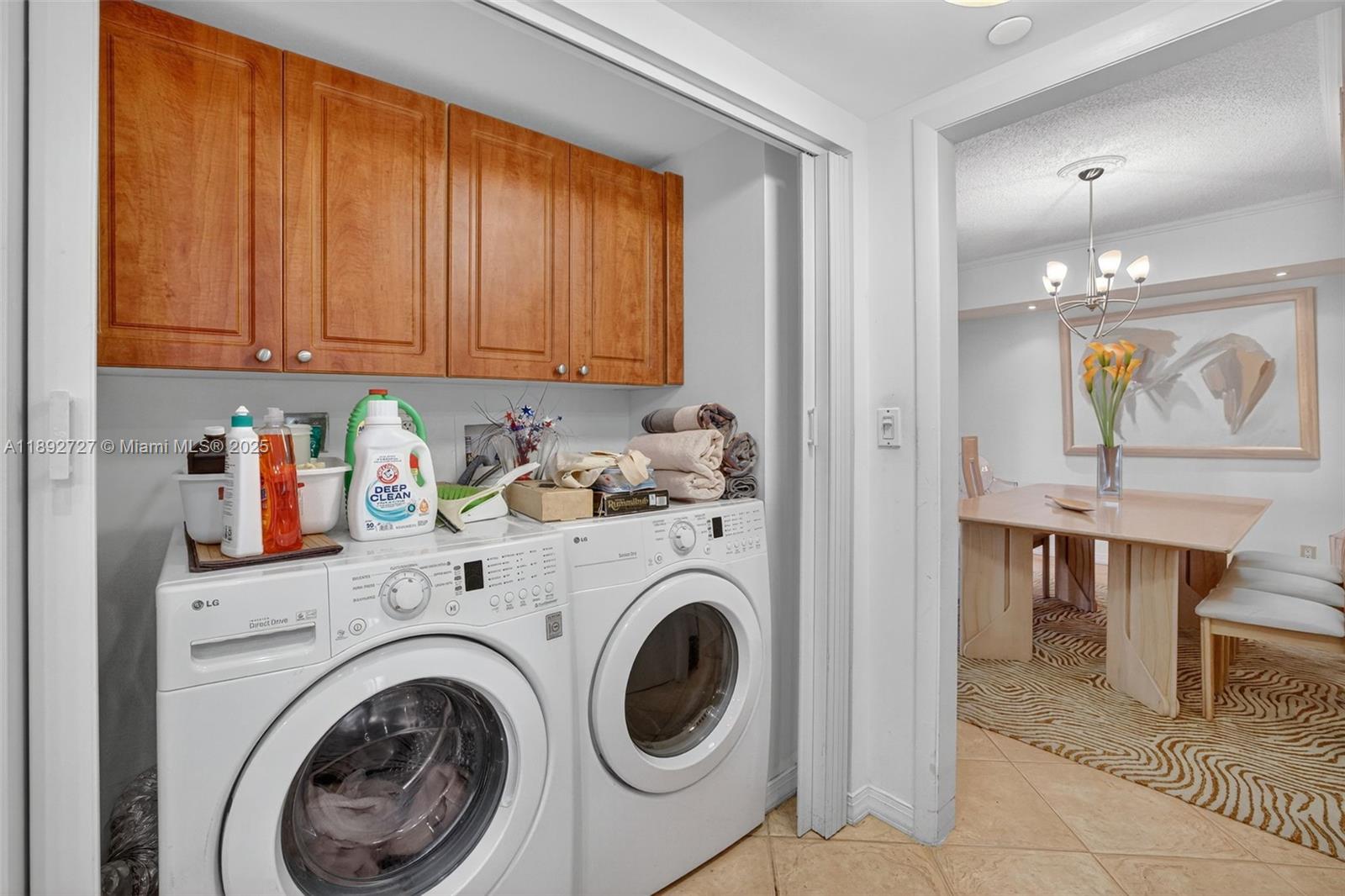 image Hamptons West26