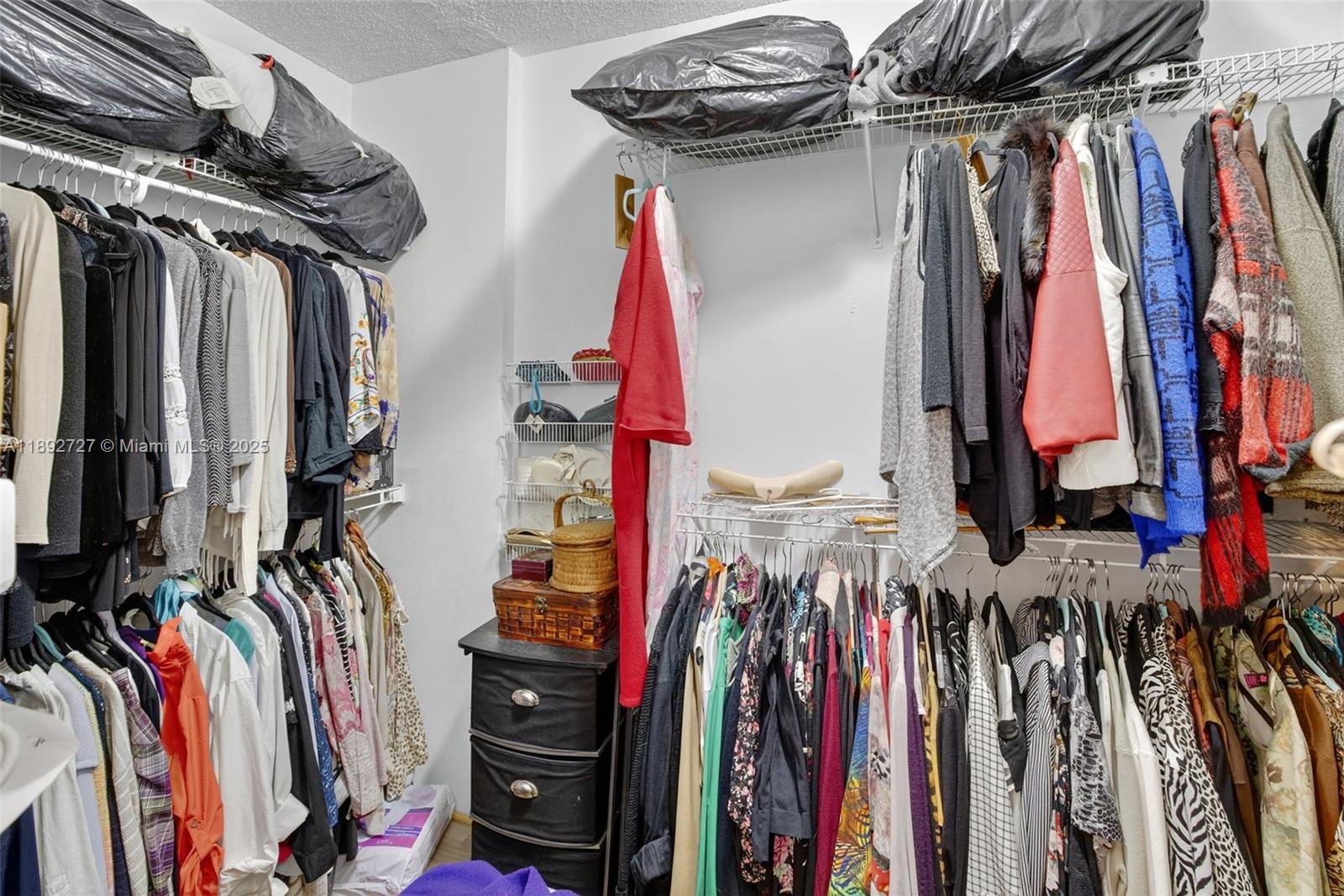 image Hamptons West34