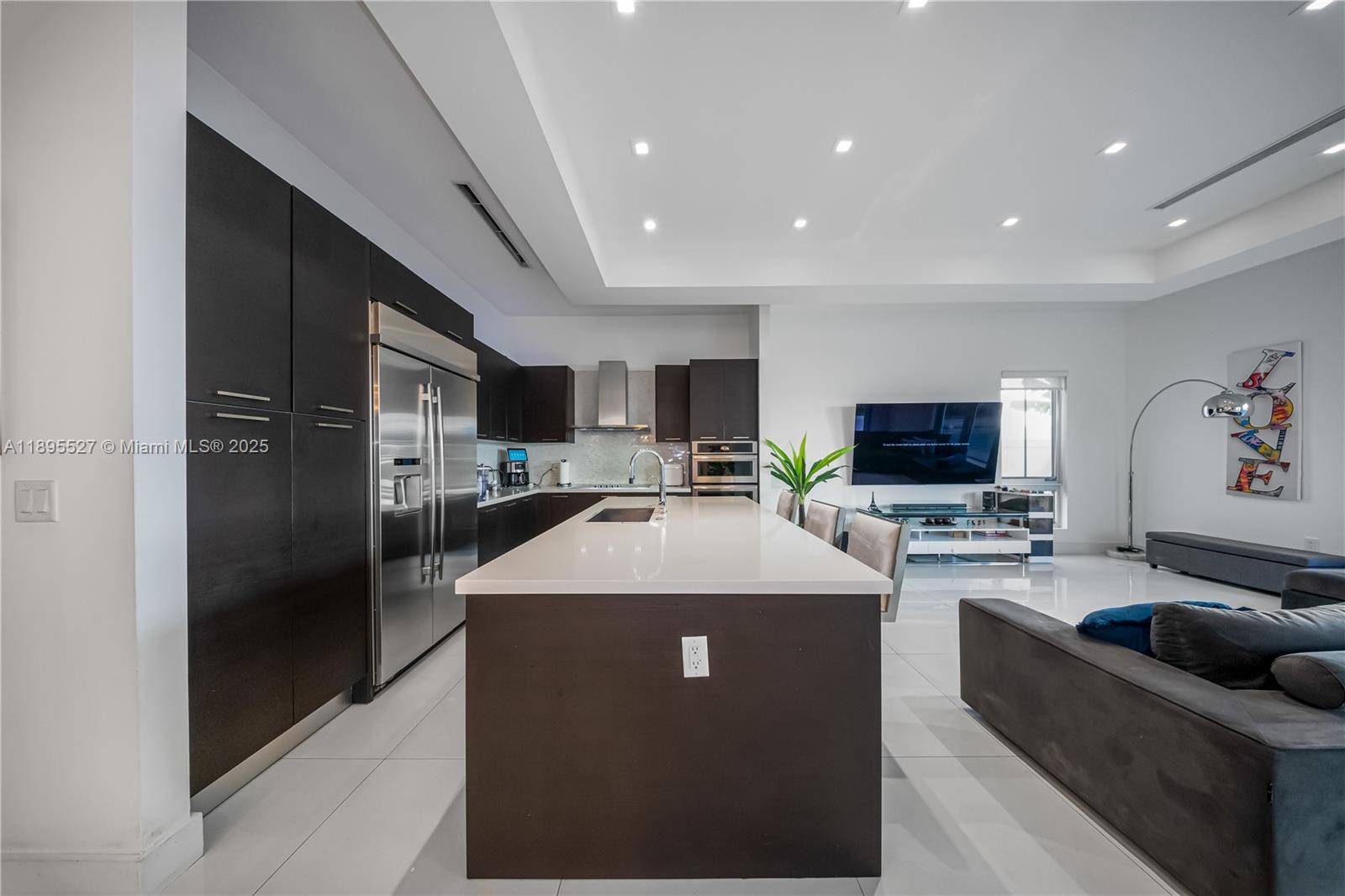 8255 NW 34th St Doral, FL 33122