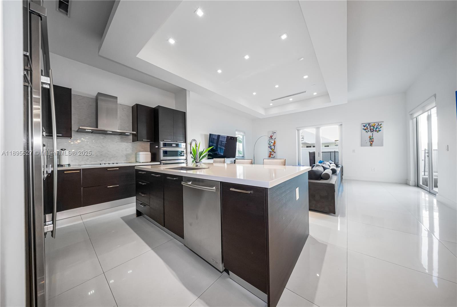 8255 NW 34th St Doral, FL 33122