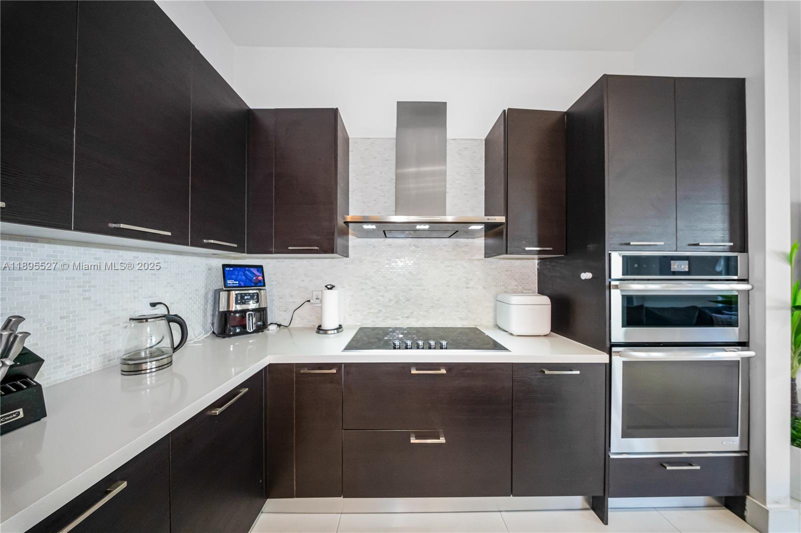 8255 NW 34th St Doral, FL 33122