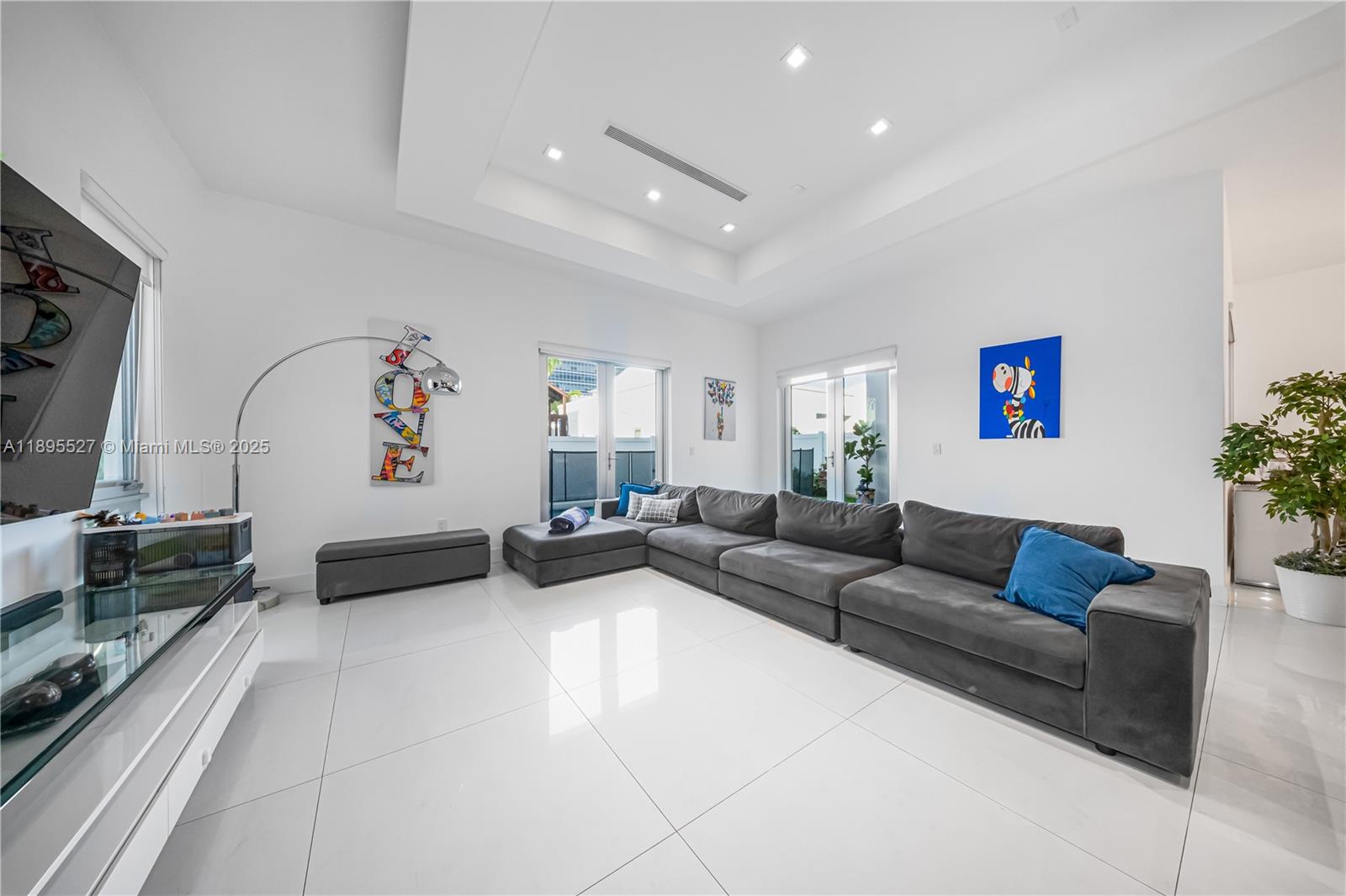 8255 NW 34th St Doral, FL 33122