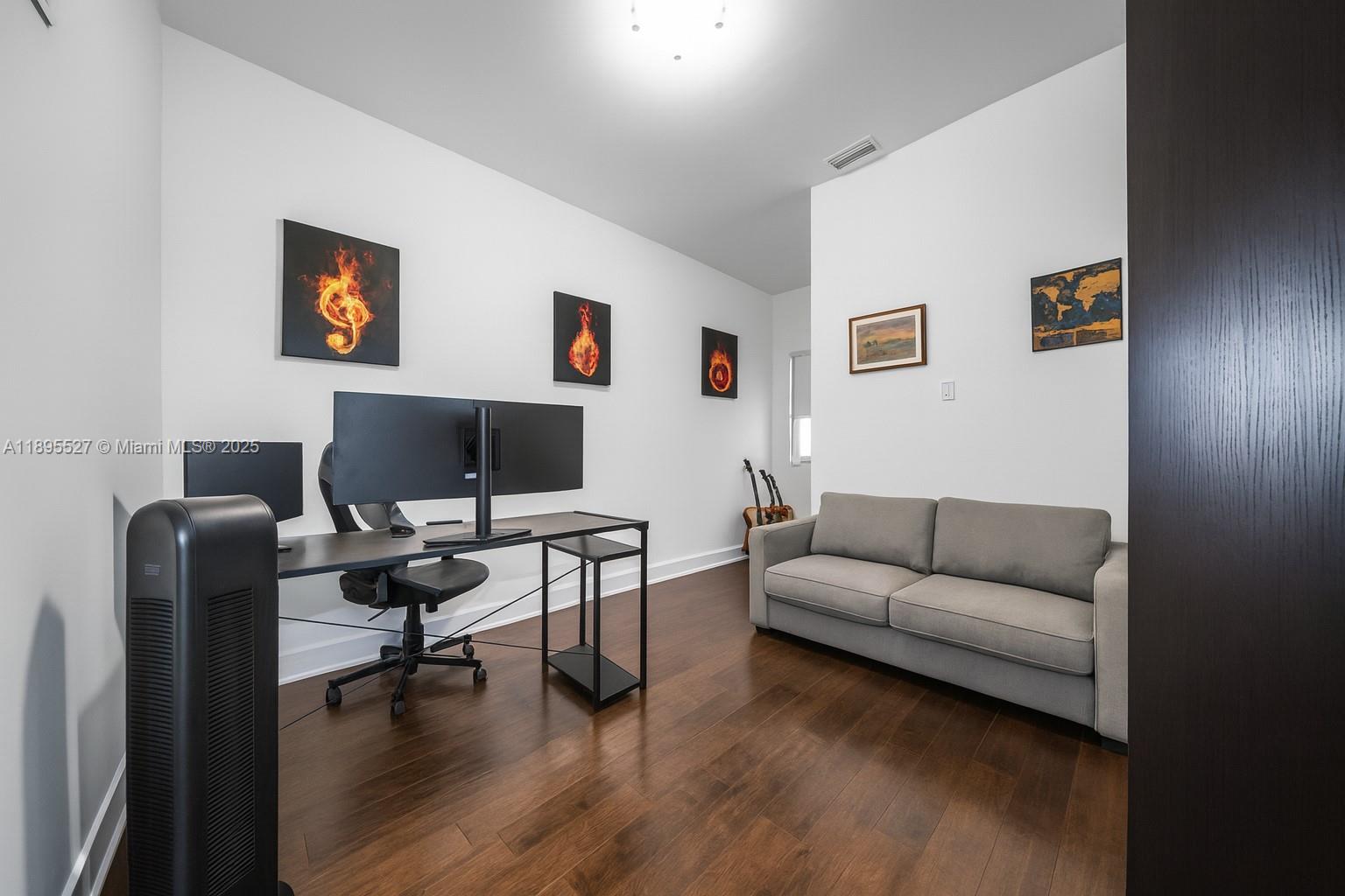 8255 NW 34th St Doral, FL 33122