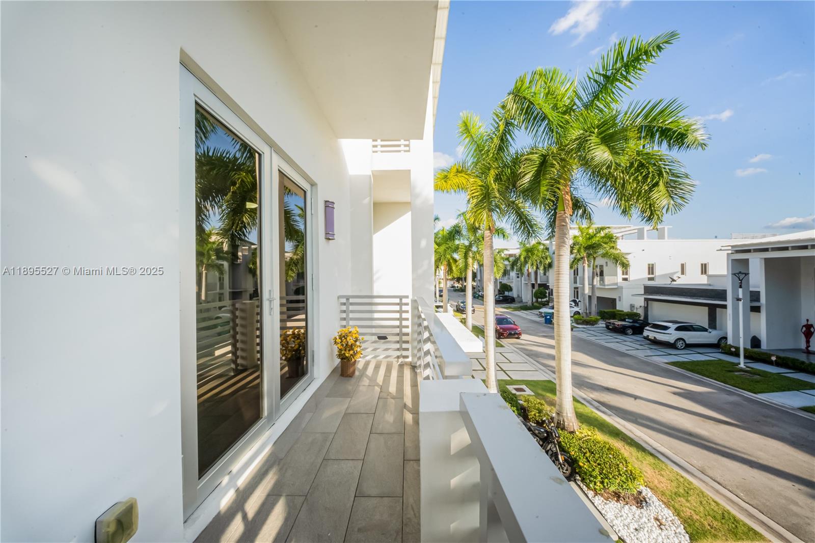 8255 NW 34th St Doral, FL 33122