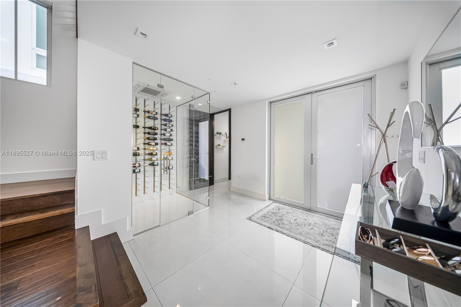 8255 NW 34th St Doral, FL 33122