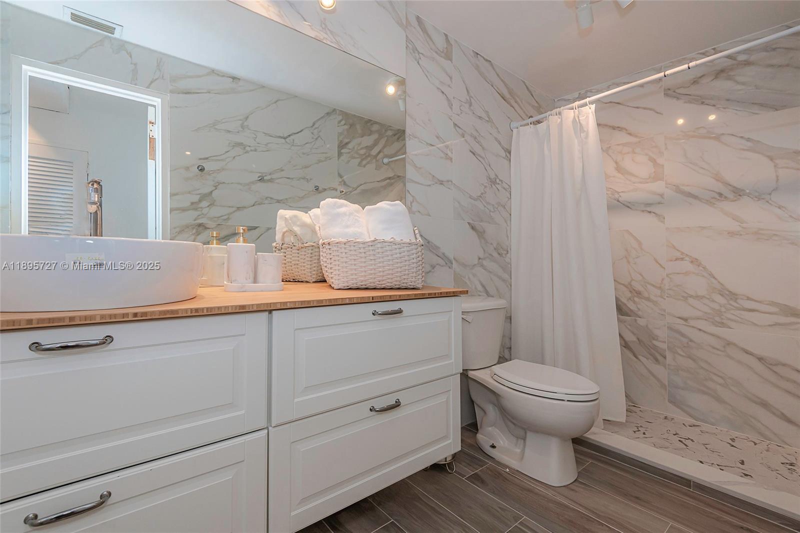 3 Island Ave #09E Miami Beach, FL 33139