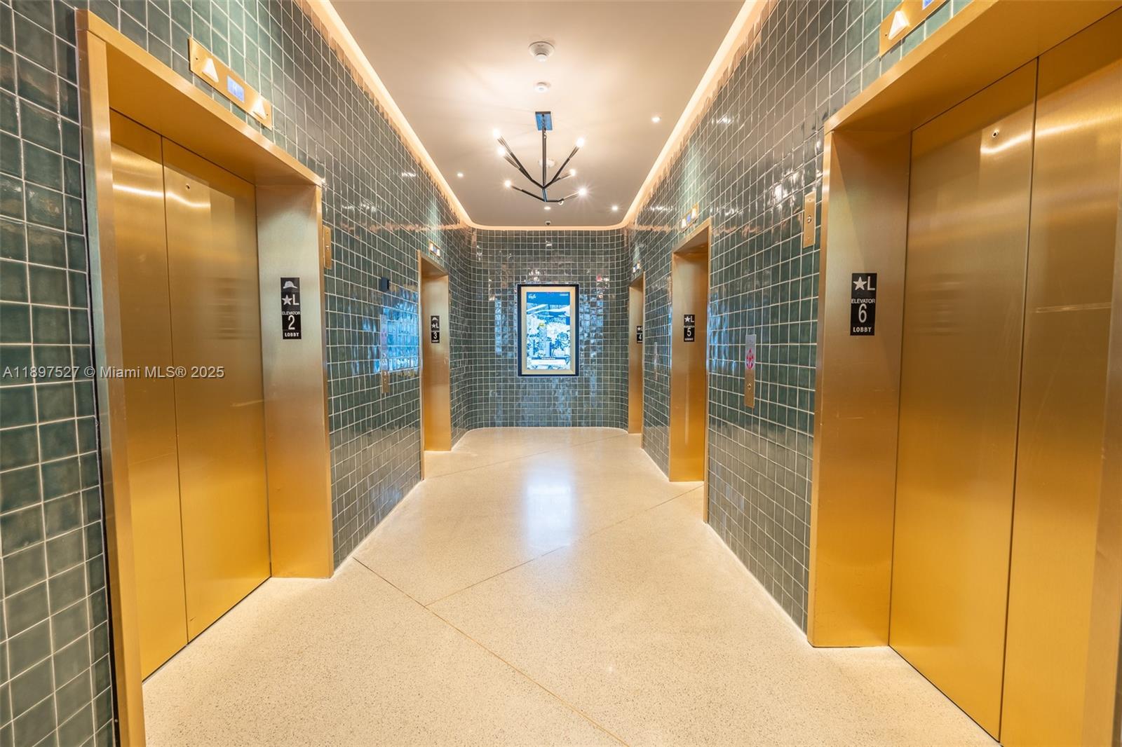 image 159 Ne 6th Street Condo4